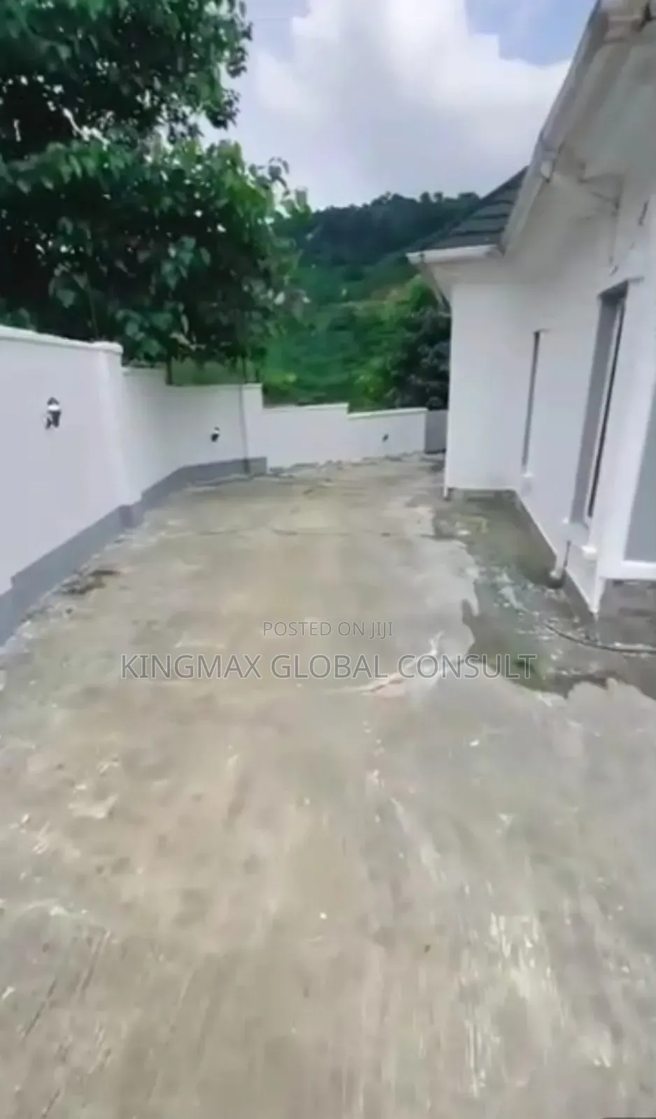 3bdrm Bungalow in Dawaki Abuja for sale