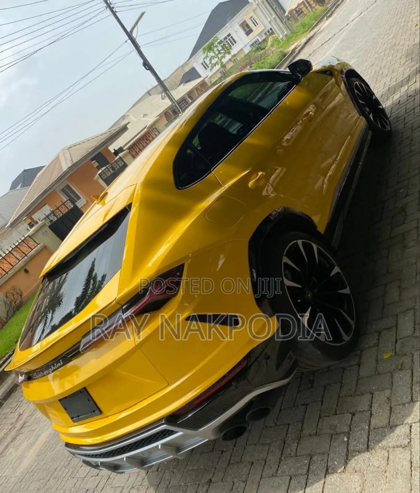 Lamborghini Urus Base 4dr AWD 2020 Yellow