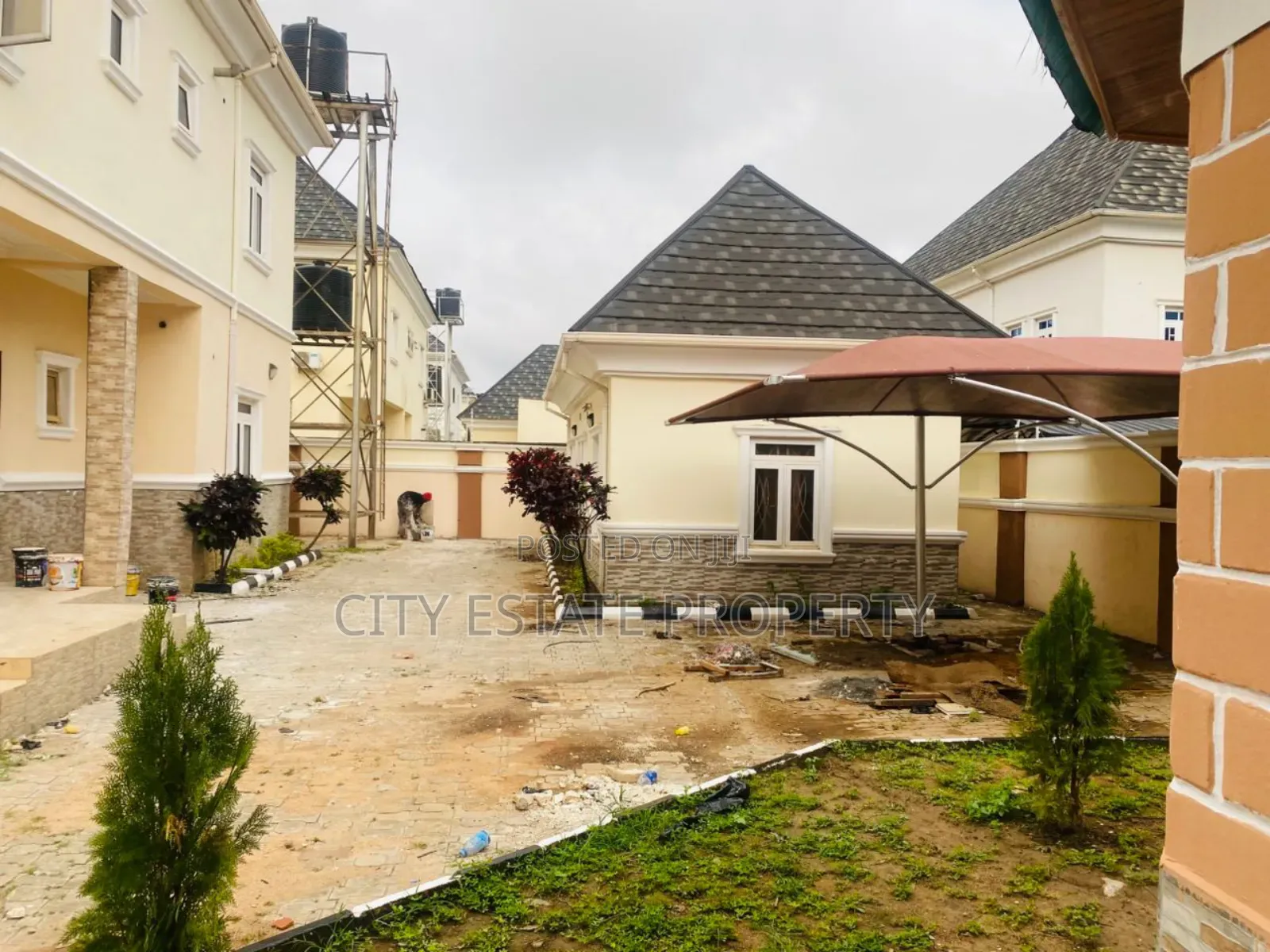 5bdrm Duplex in Efab Metropolis, Karsana for sale