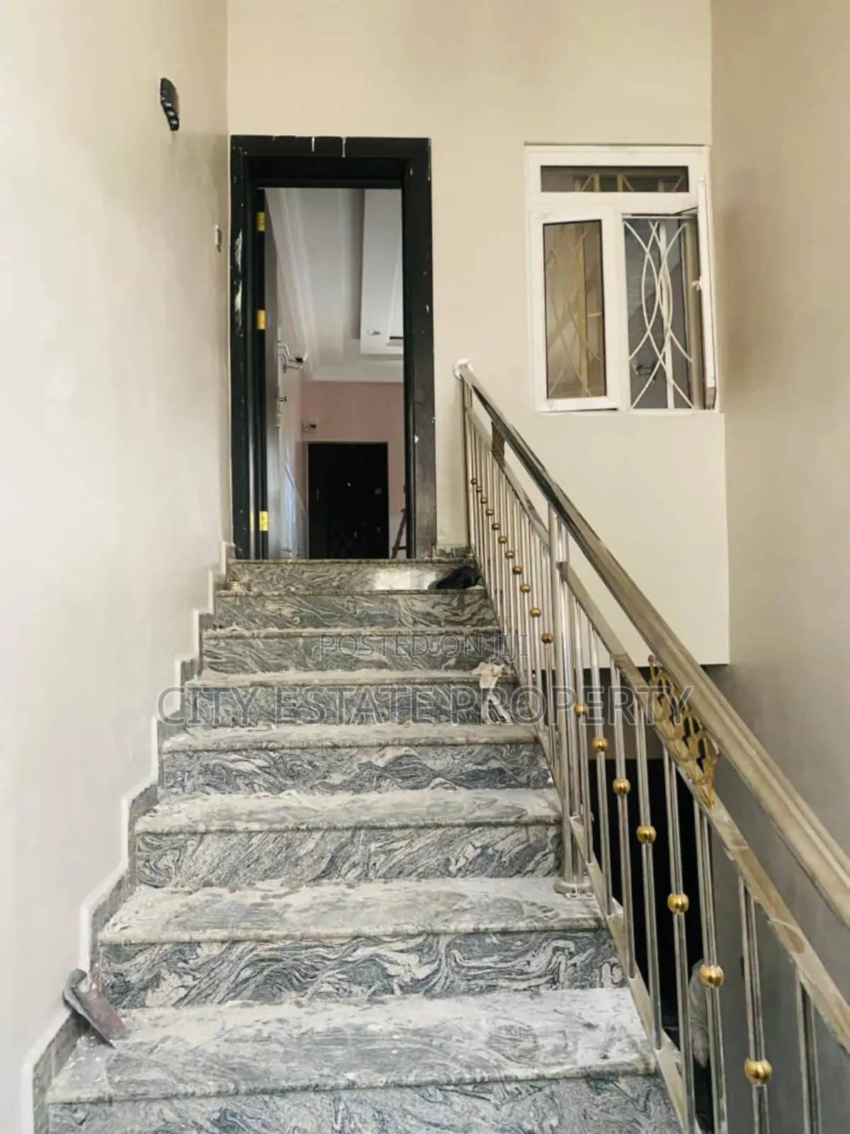 5bdrm Duplex in Efab Metropolis, Karsana for sale