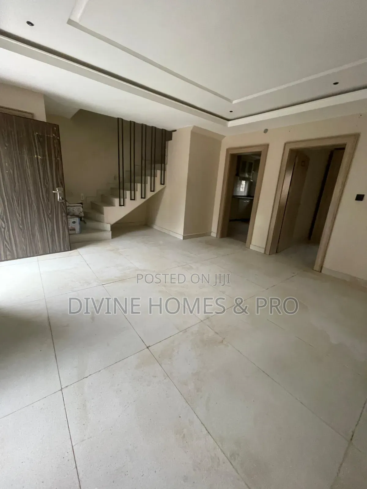 4bdrm Duplex in Life Camp for sale