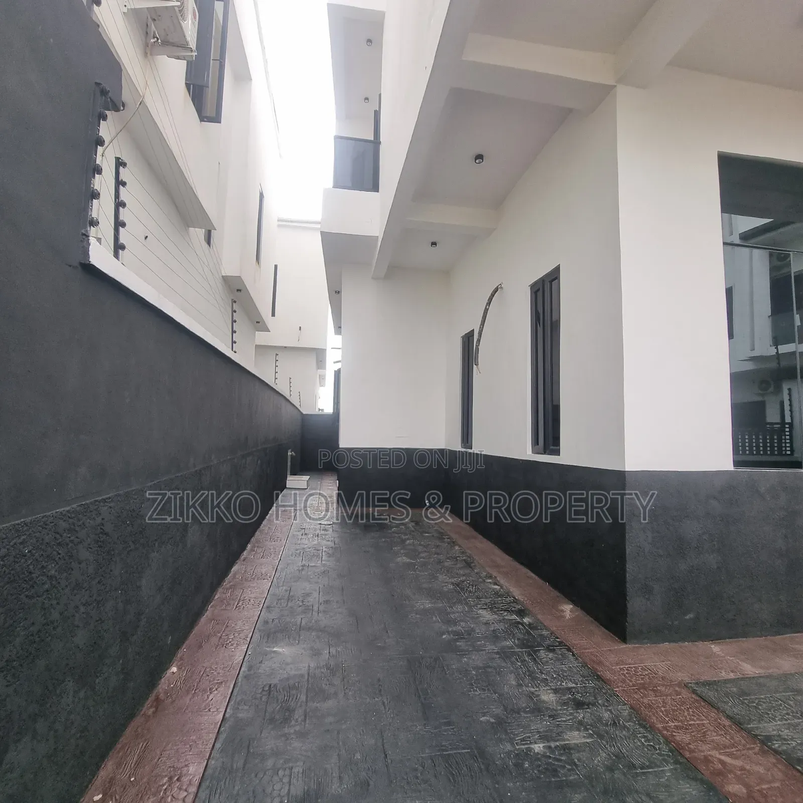 4bdrm Duplex in Abraham Adensaya, Lekki for sale