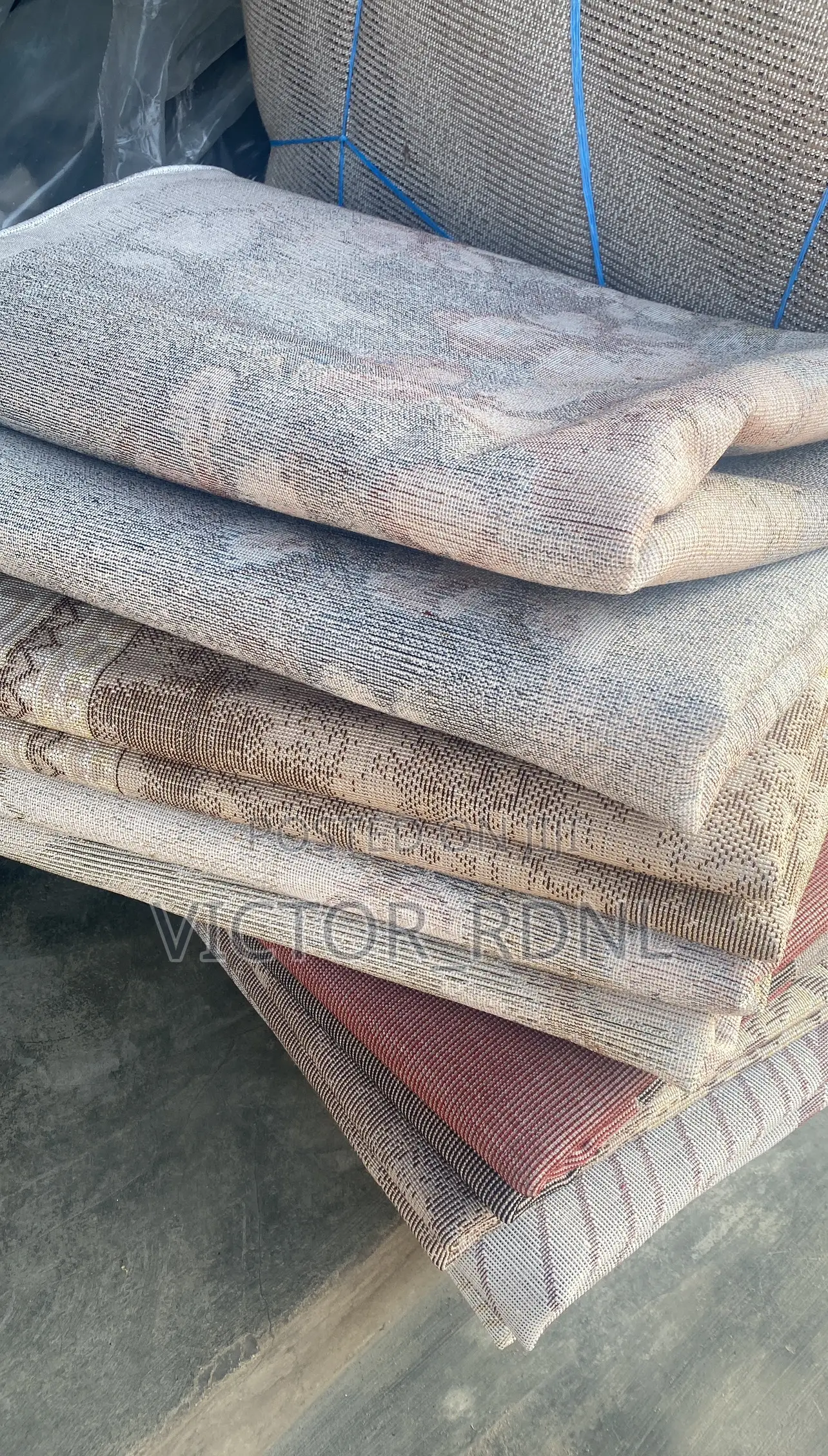 Quality Royal Center Rugs