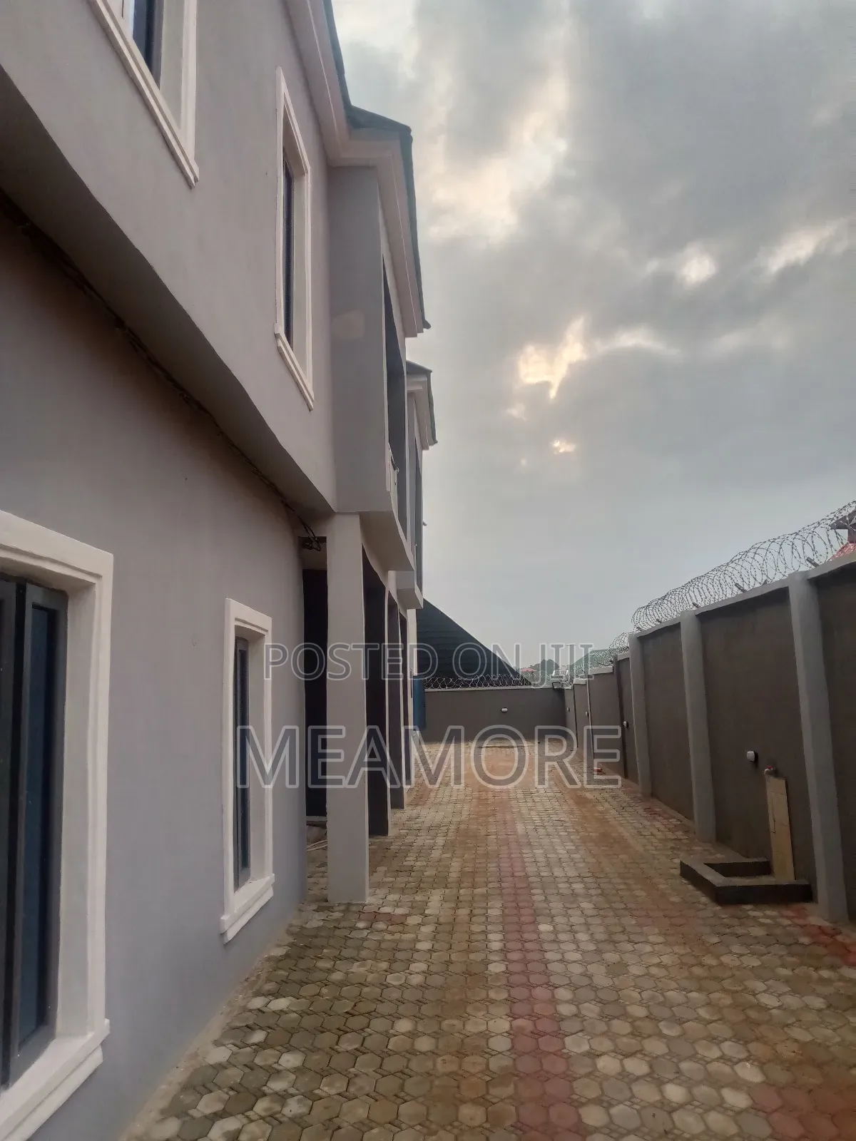 Furnished 2bdrm Mansion in Dallas Temu Epe for rent