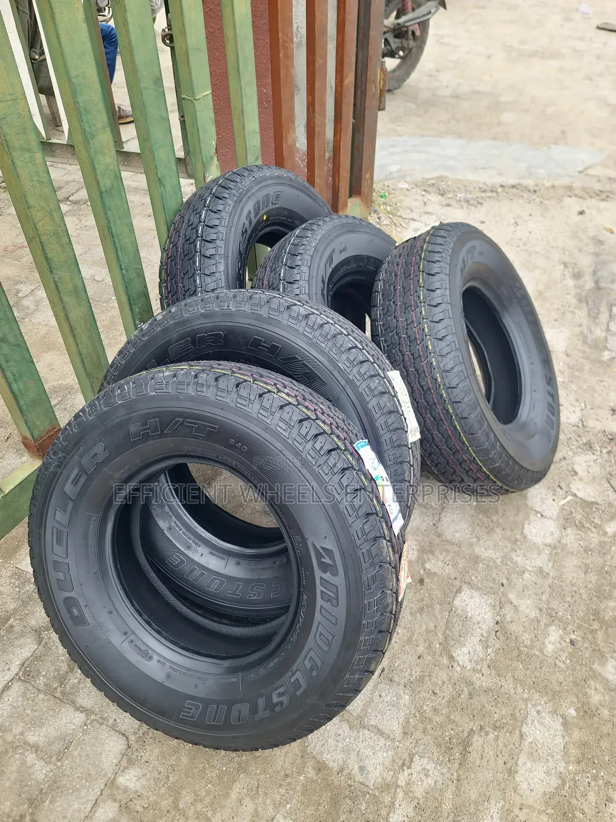 255/70r15c Bridgestone