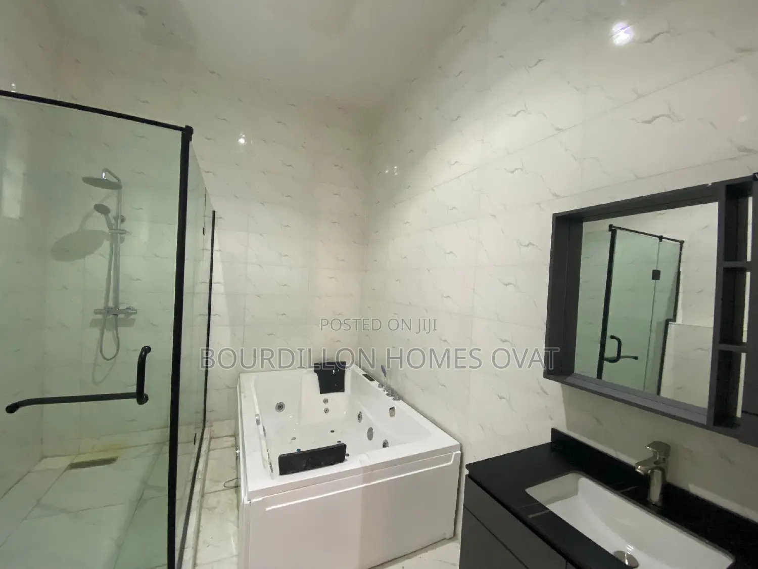5bdrm Duplex in Ikota Villa Estate, for sale