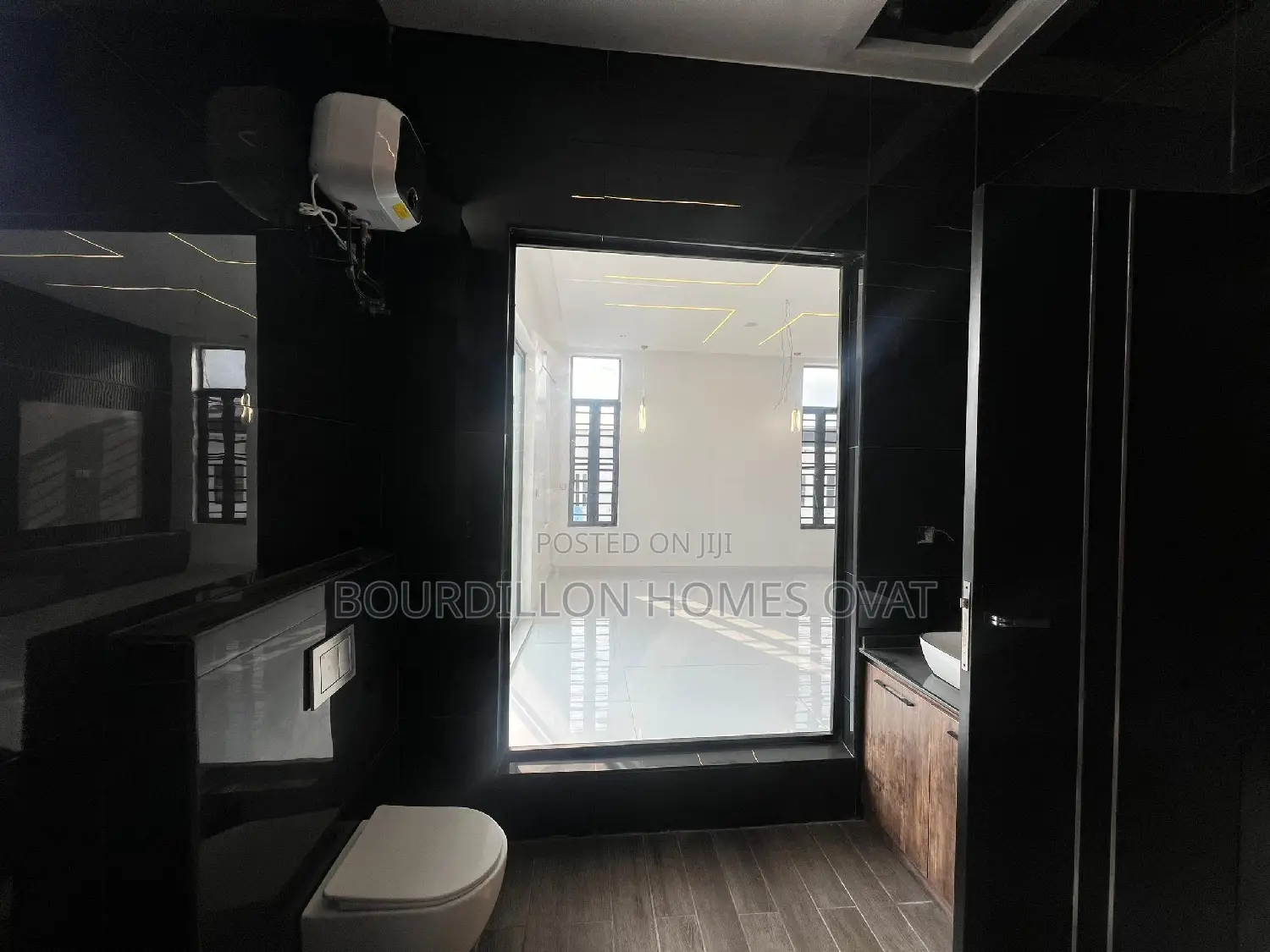 4bdrm Duplex in Addo Road, Ajah for sale