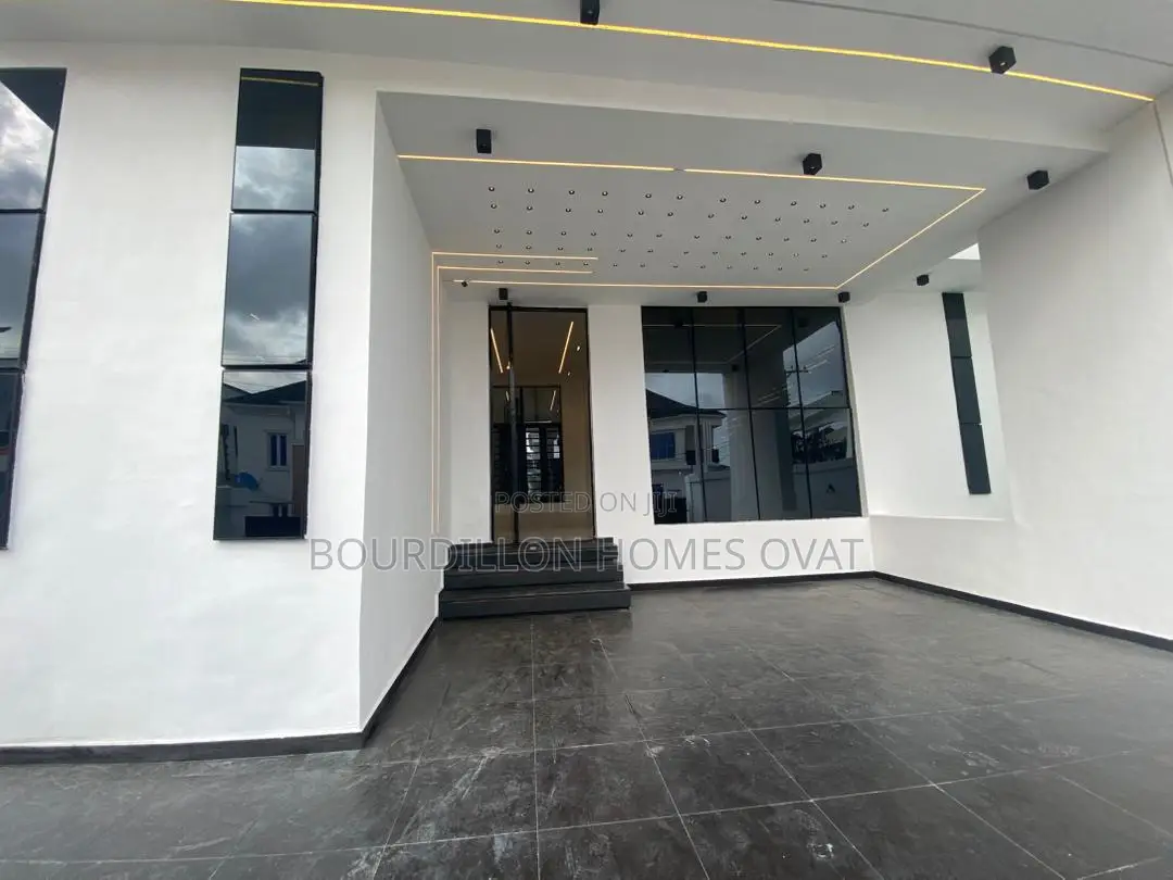 5bdrm Duplex in Addo Road, Ajah for sale