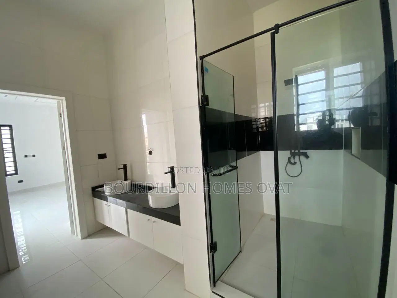 4bdrm Duplex in Addo Road, Ajah for sale
