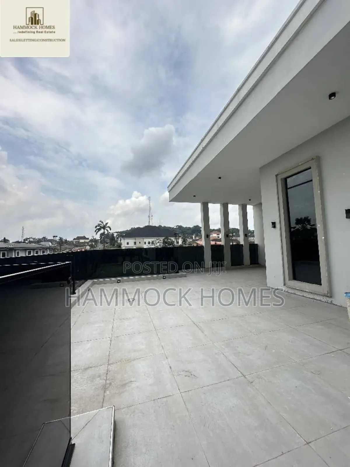 5bdrm Penthouse in Agodi Gra for sale