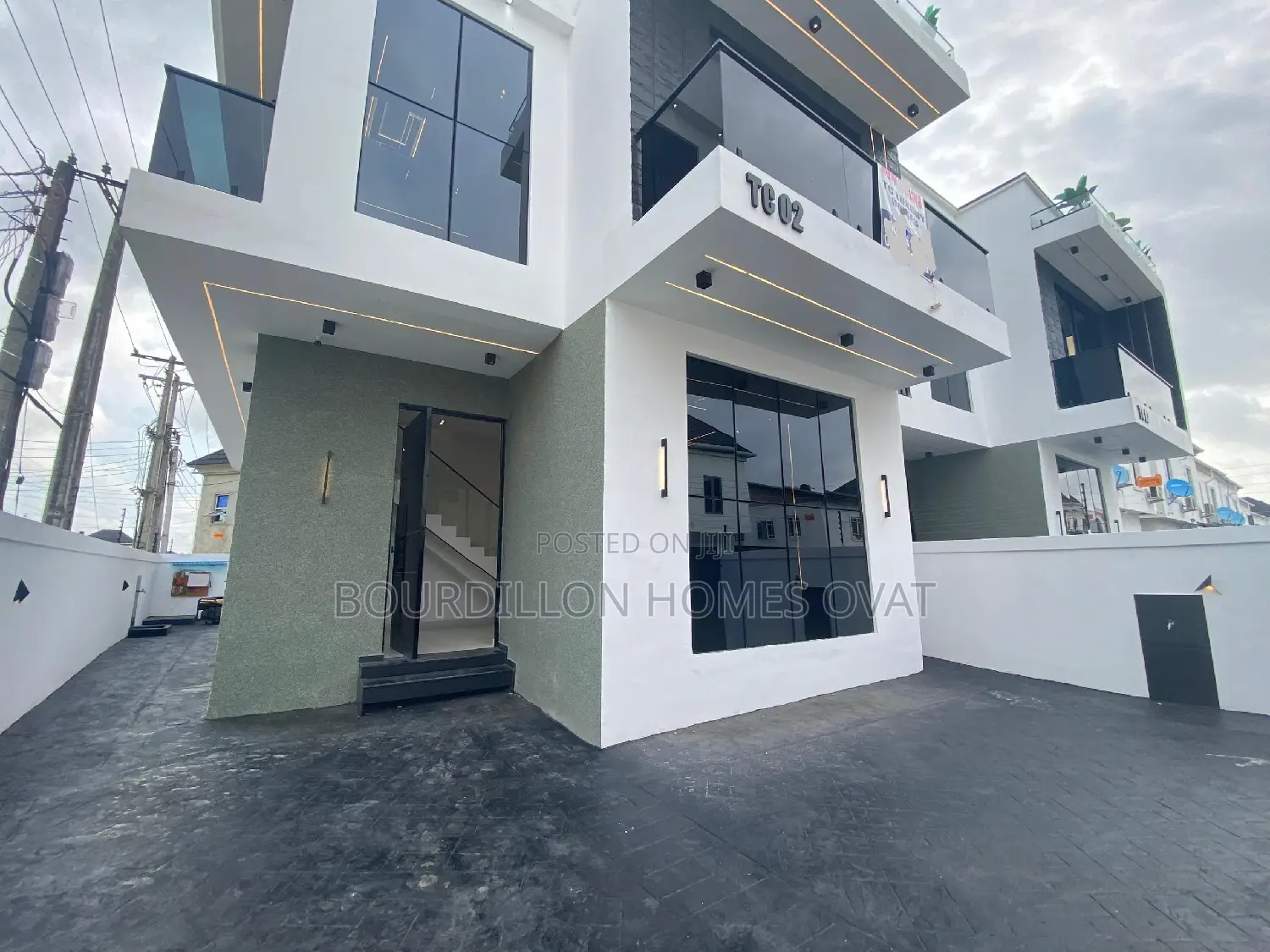 4bdrm Duplex in Addo Road, Ajah for sale