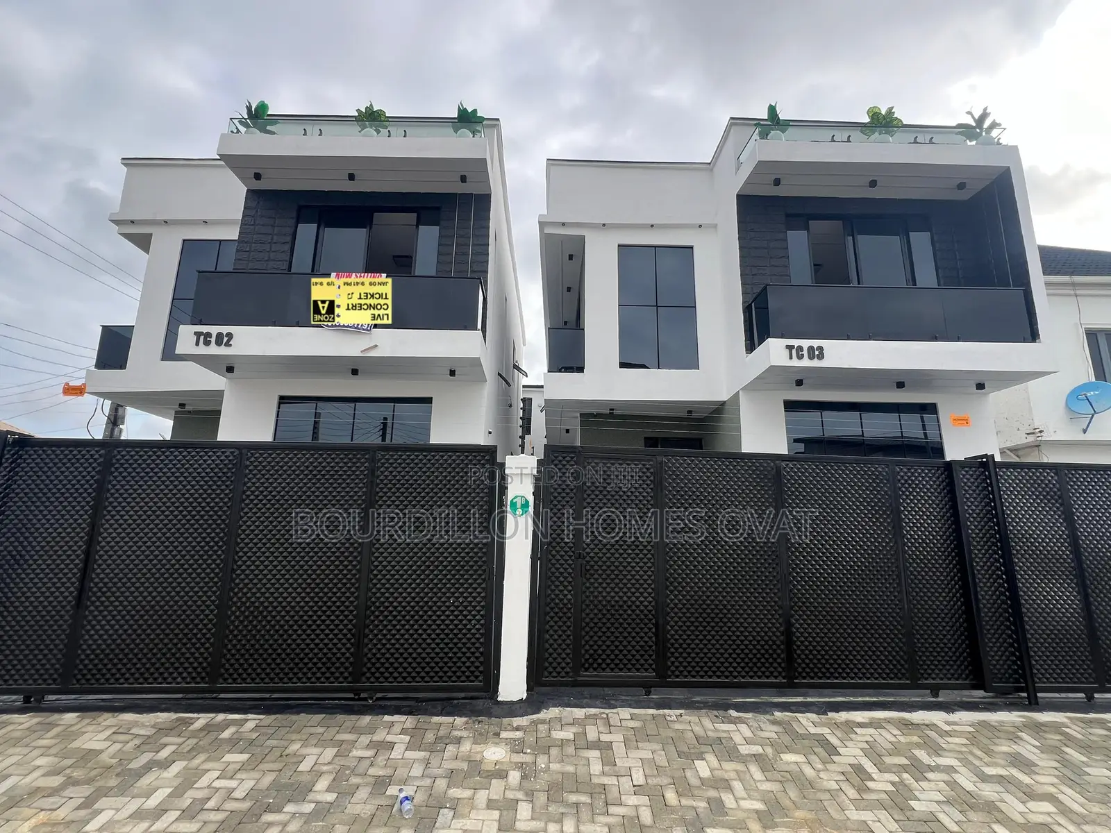4bdrm Duplex in Addo Road, Ajah for sale