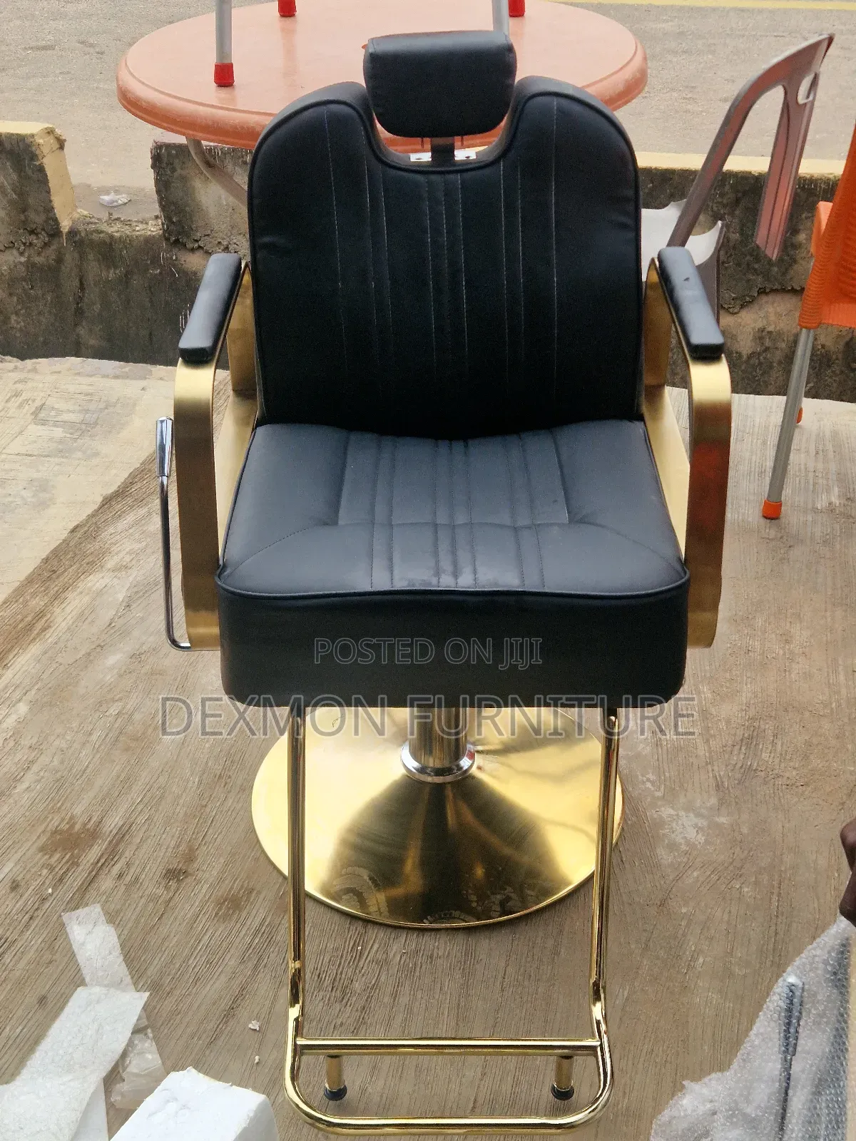 Luxury Barbing Chair