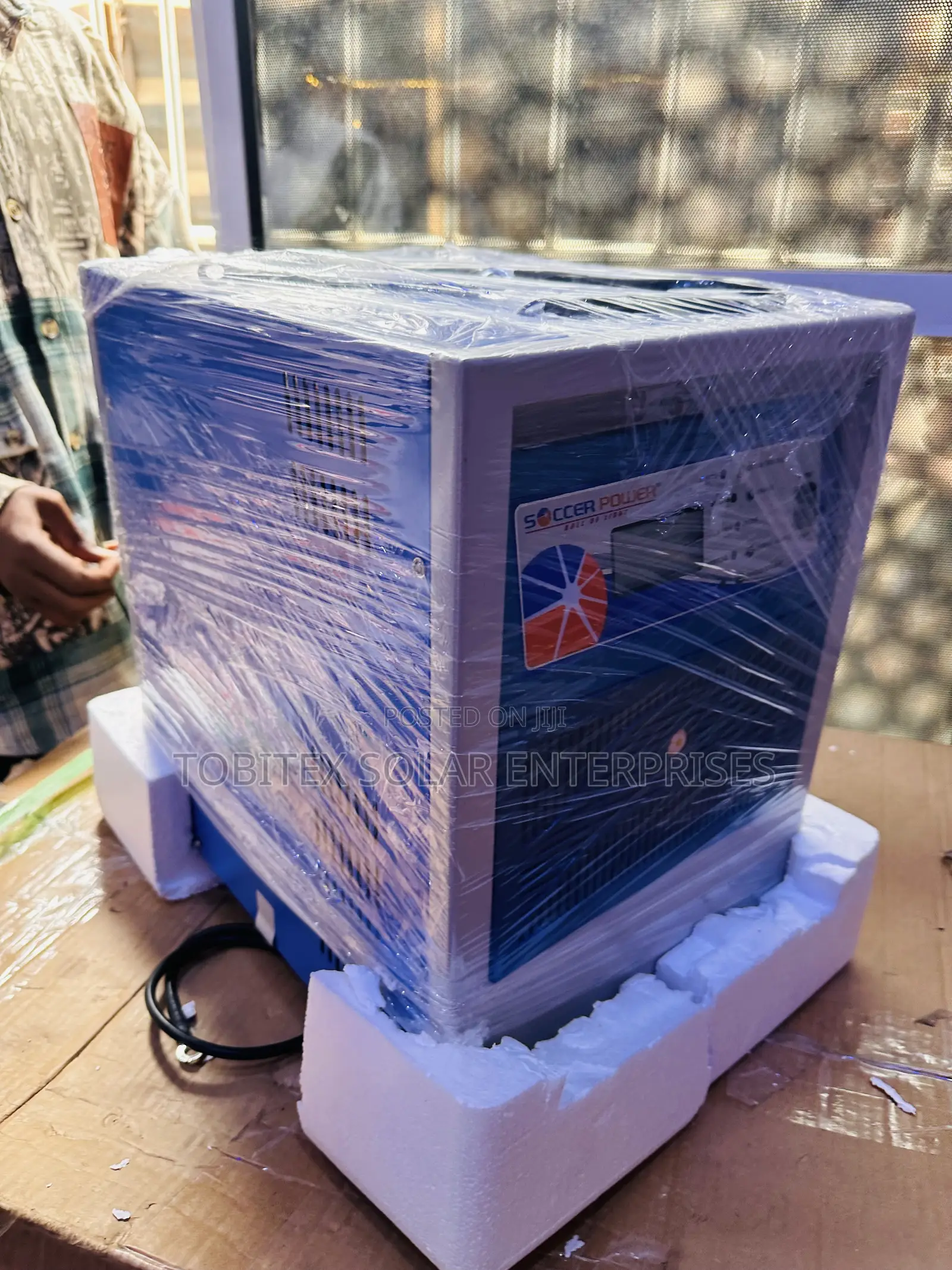 Soccer Power Solar Inverter 4kva