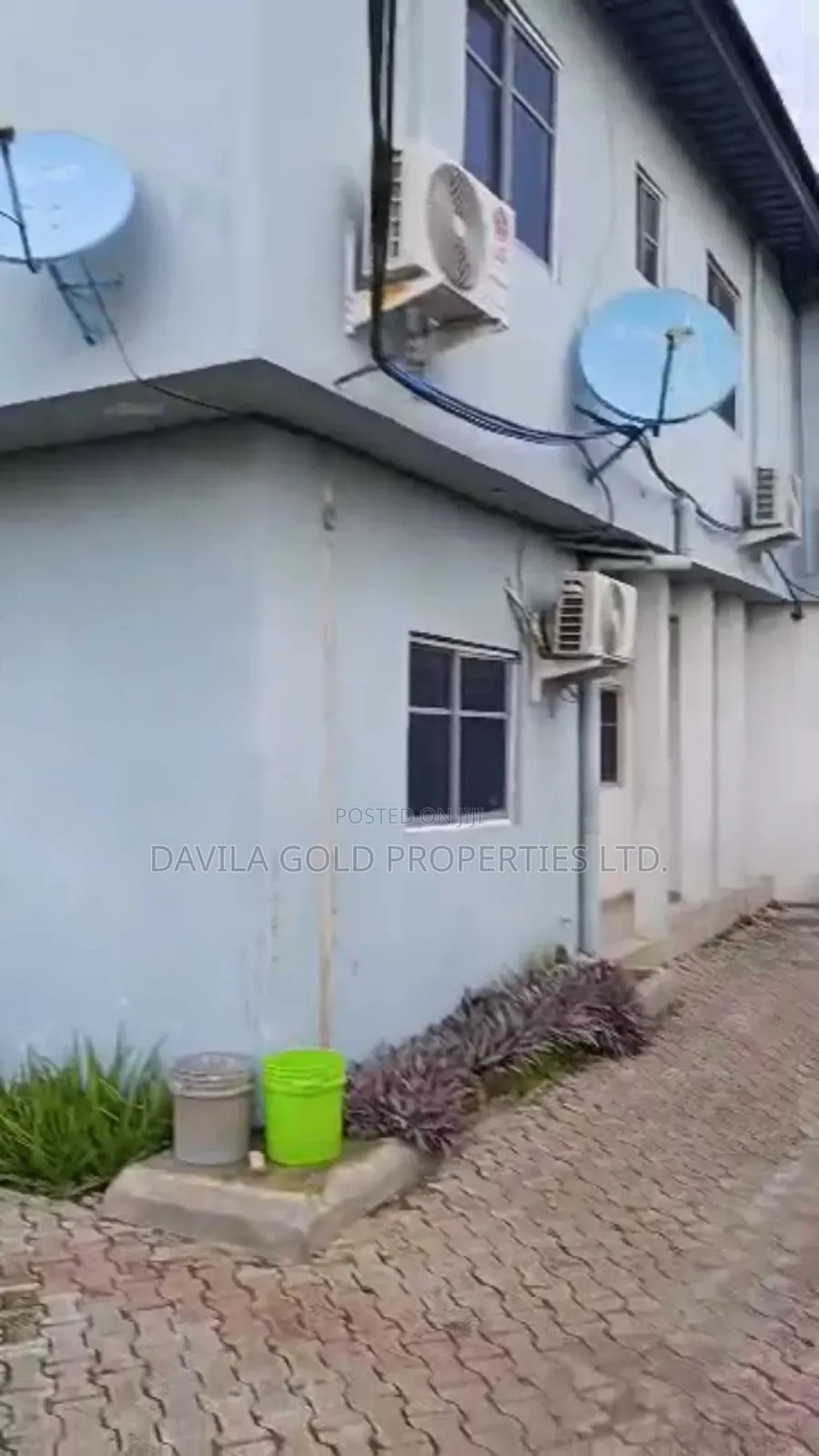 12bdrm Block of Flats in Benin City for sale