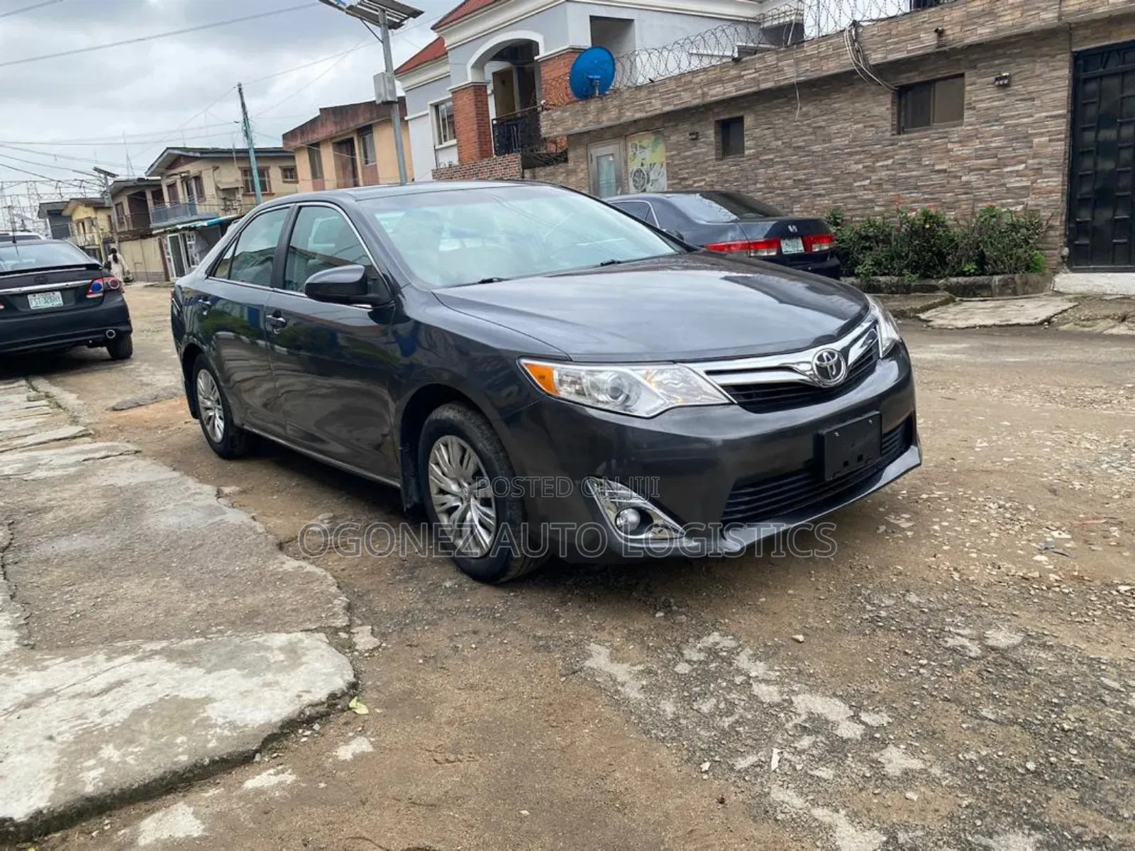 Toyota Camry L 4dr Sedan (2.5L 4cyl 6A) 2012 Gray
