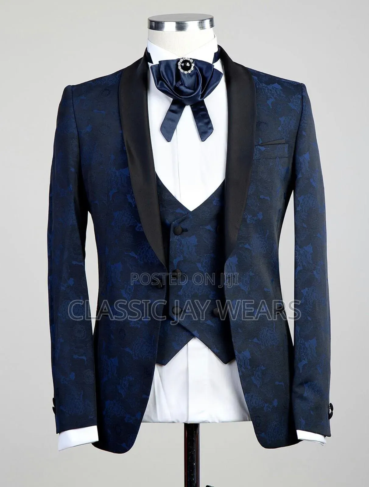 Italian Quality Ceremonia Suit Available Only in Two Colors