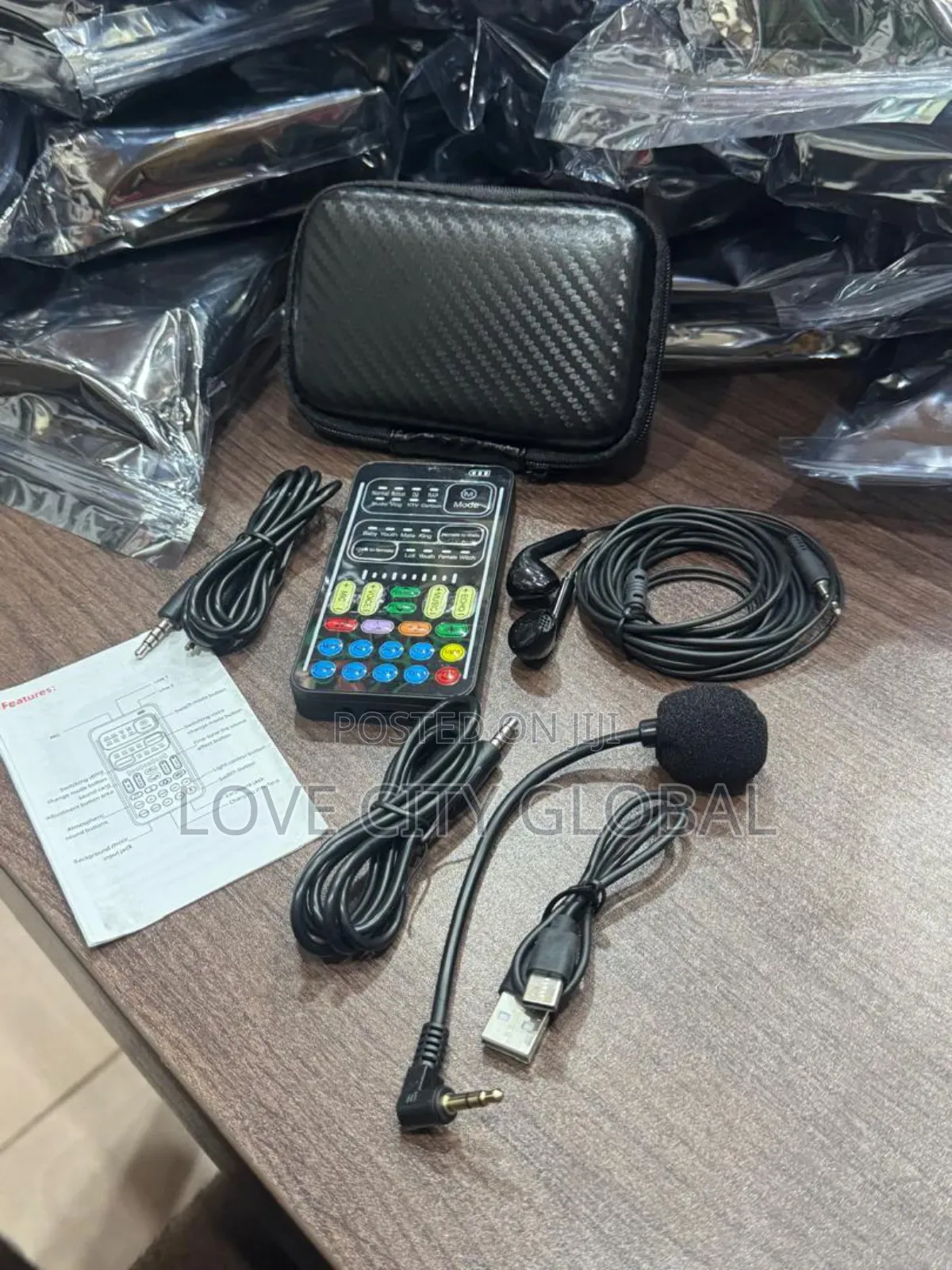 I9 Voice Changer Sound Portable Voice Amplifier Live Sound Card Mic