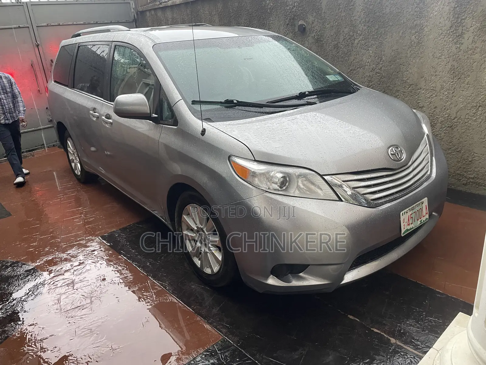 Toyota Sienna Limited FWD 7-Passenger 2013 Gray
