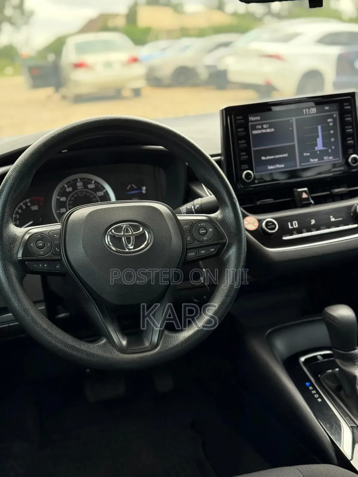 Toyota Corolla LE 2022 White