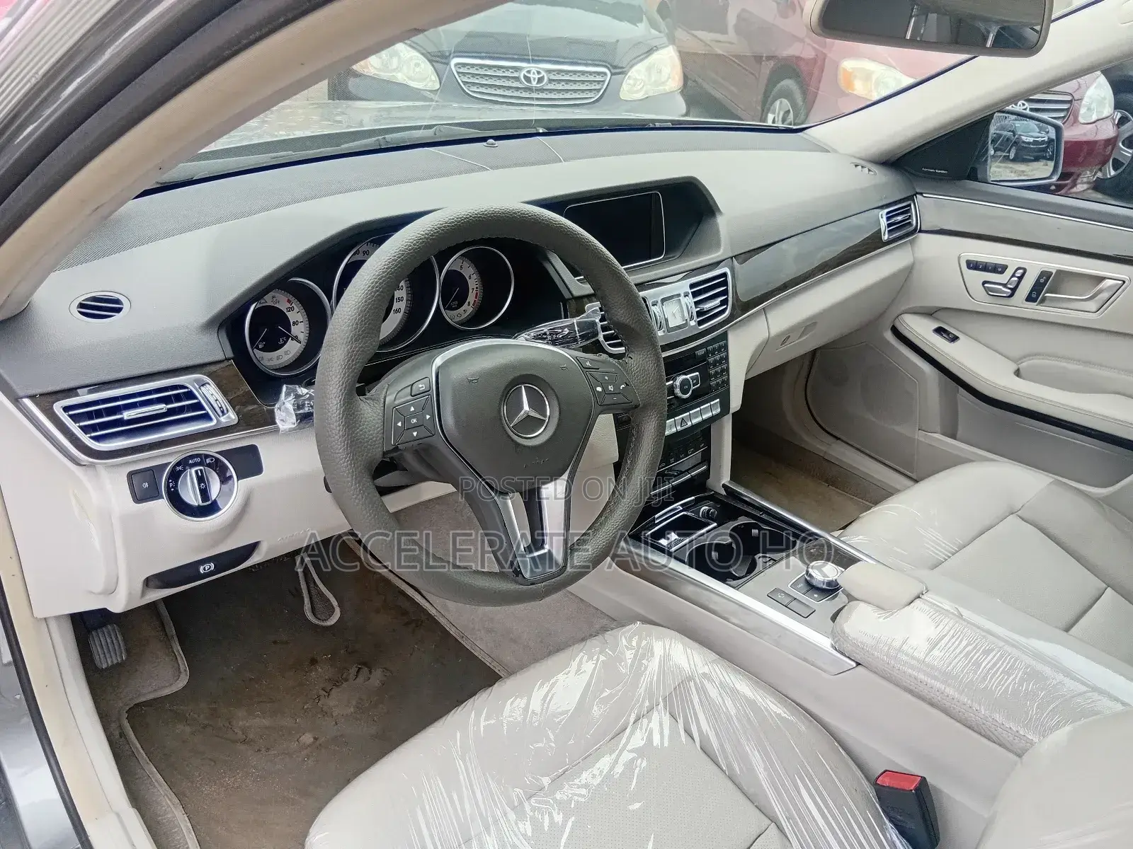 Mercedes-Benz E350 Base 4Matic Sedan AWD (3.5L 6cyl 7A) 2014 Silver