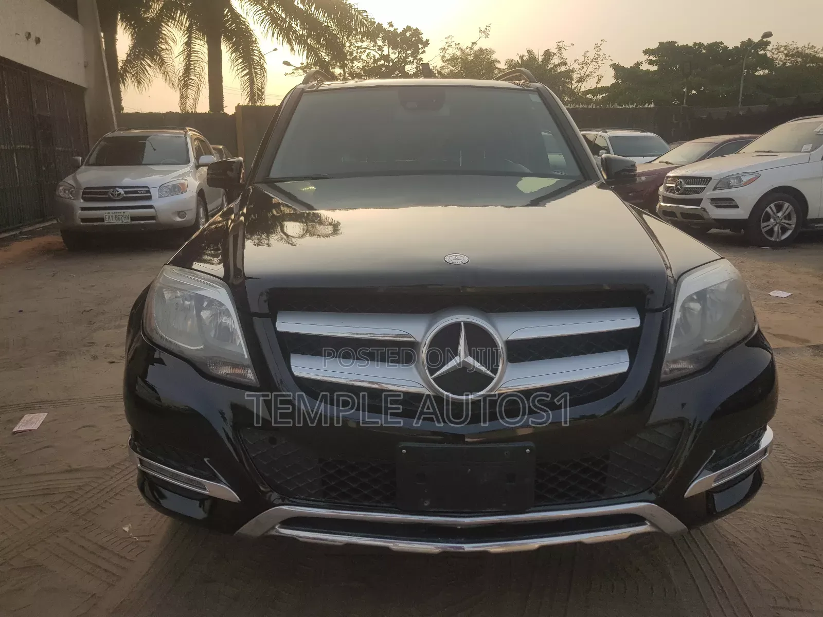 Mercedes-Benz GLK-Class Base GLK 350 4dr AWD 4MATIC (3.5L 6cyl 7A) 2015