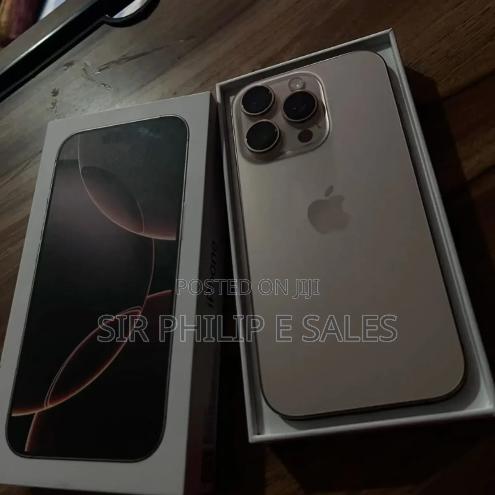New Apple iPhone 15 Pro Max 256 GB Gold