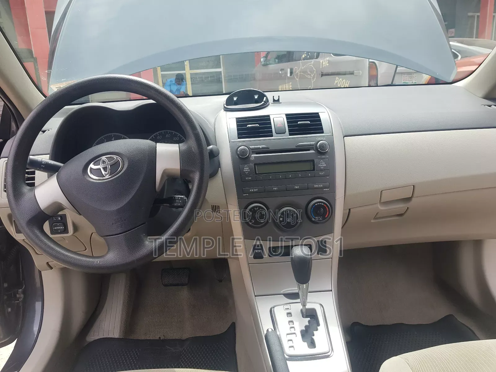 Toyota Corolla LE 4dr Sedan (1.8L 4cyl 4A) 2012 Gray