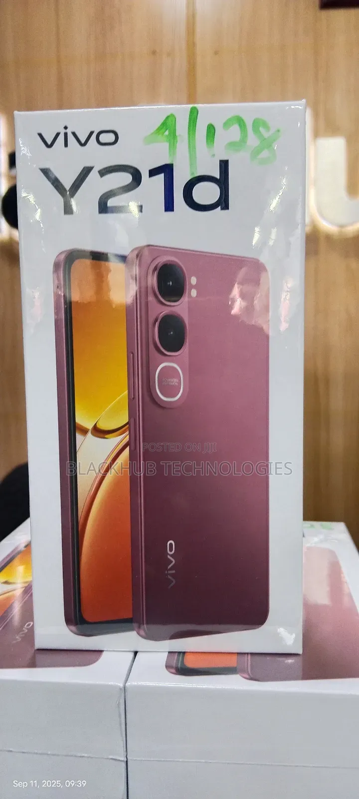New Vivo Y21 128 GB Red