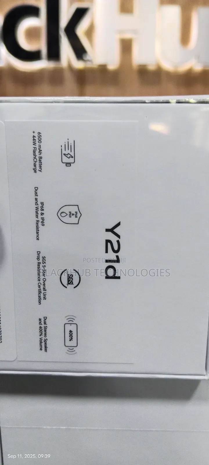 New Vivo Y21 128 GB Red
