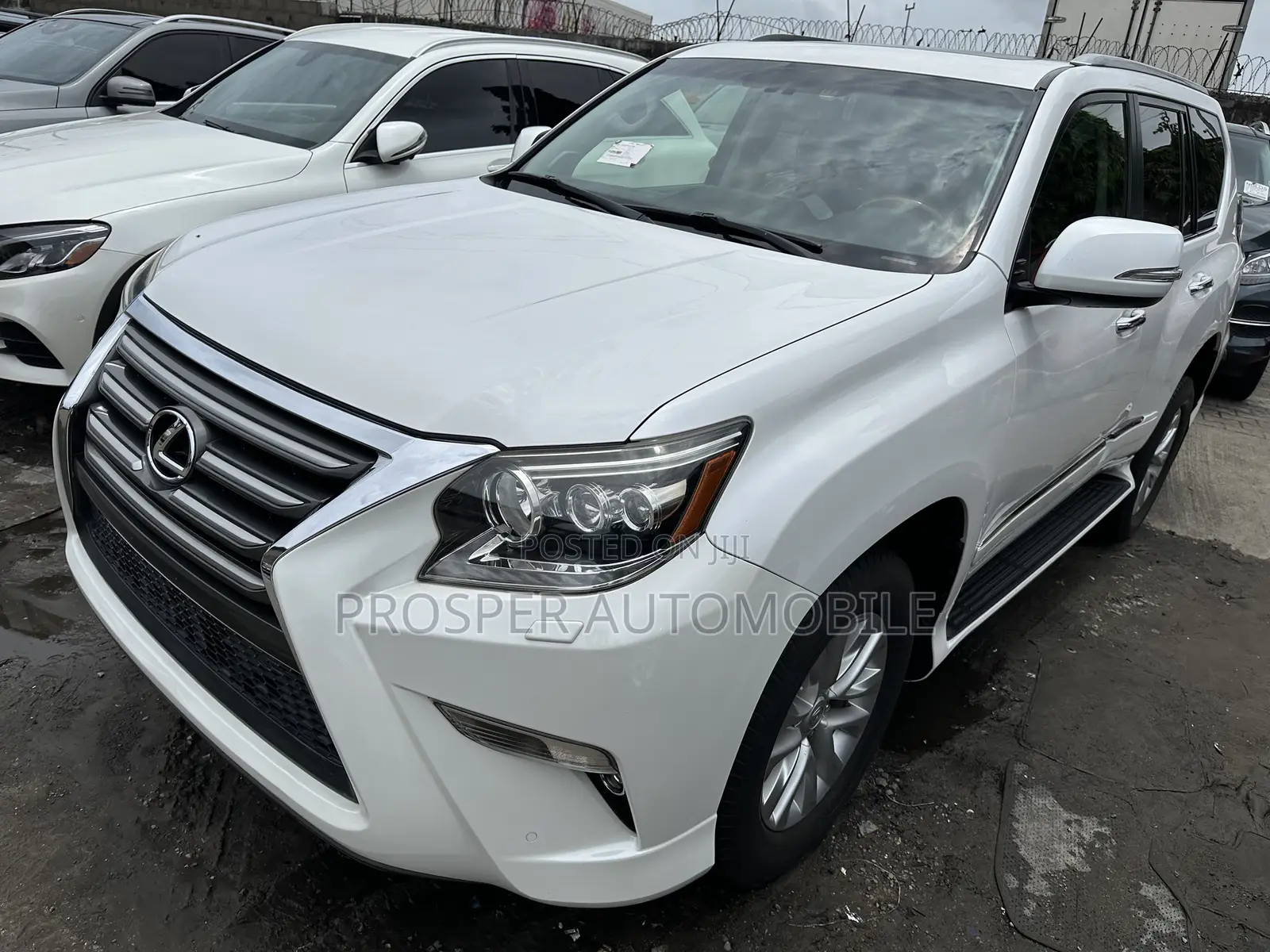 Lexus GX 460 Luxury 2016 White