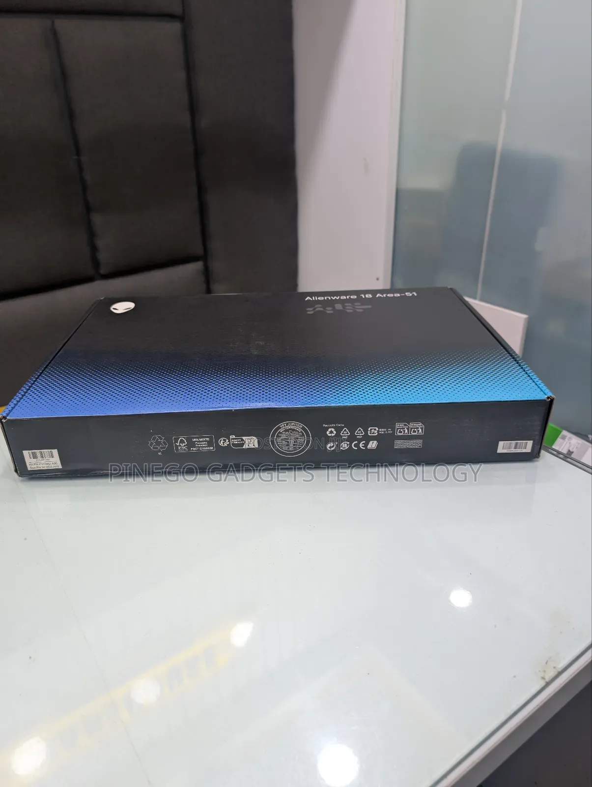 New Laptop Dell Alienware 18 Area-51 64GB Intel Core Ultra 9 SSD 4T