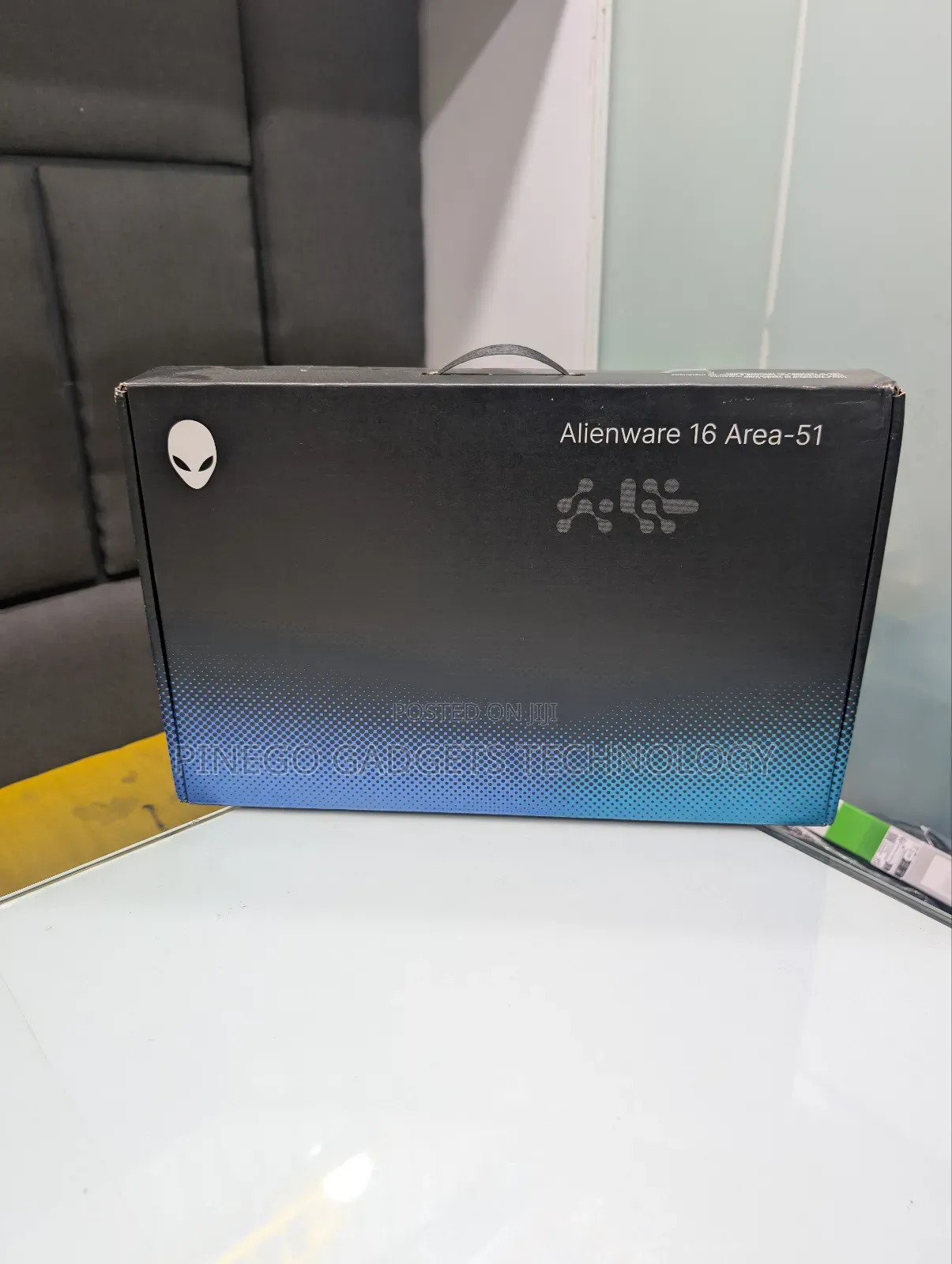 New Laptop Dell Alienware Area-51 64GB Intel Core Ultra 9 SSD 2T