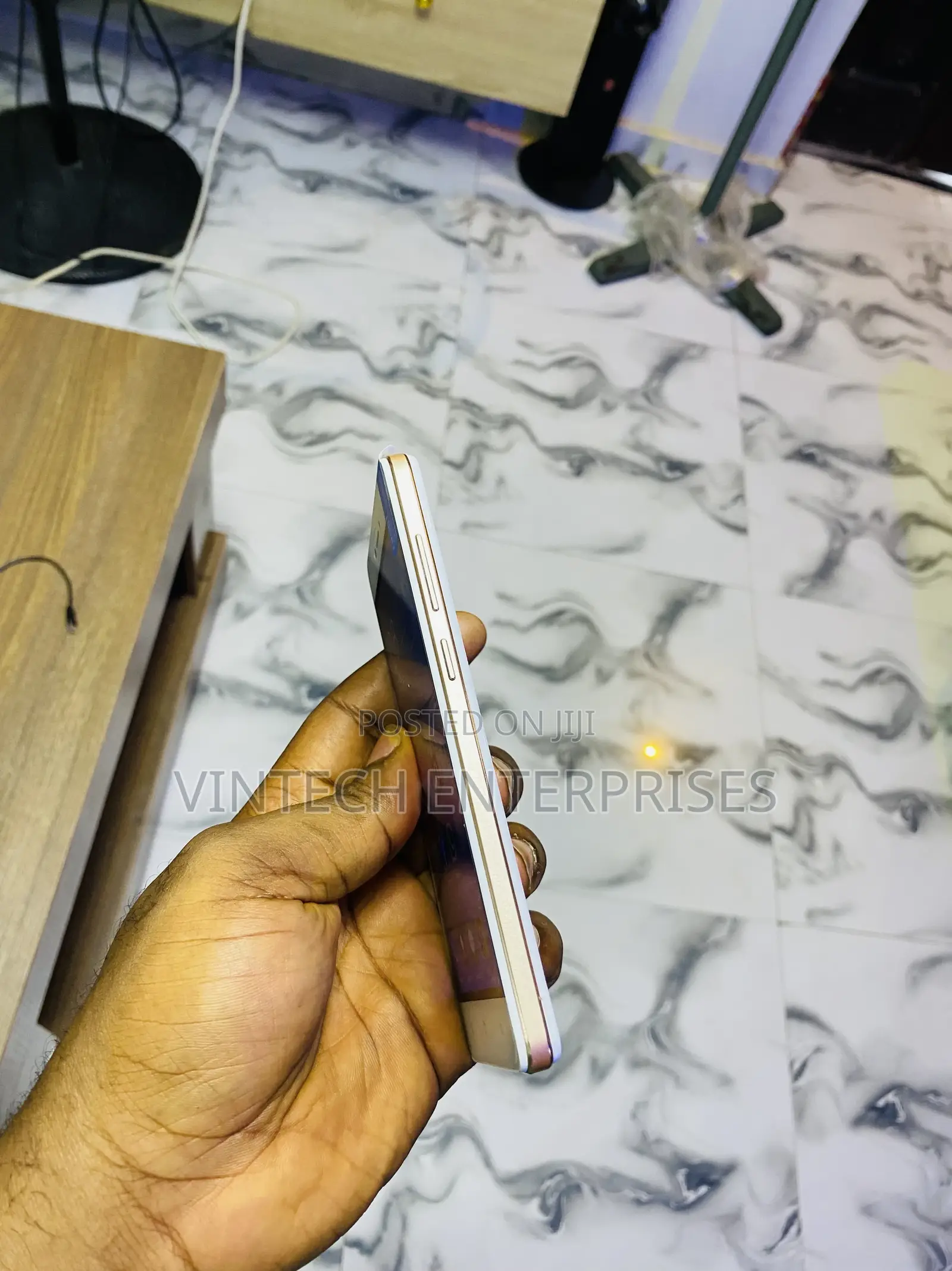 New Gionee F100 16 GB White