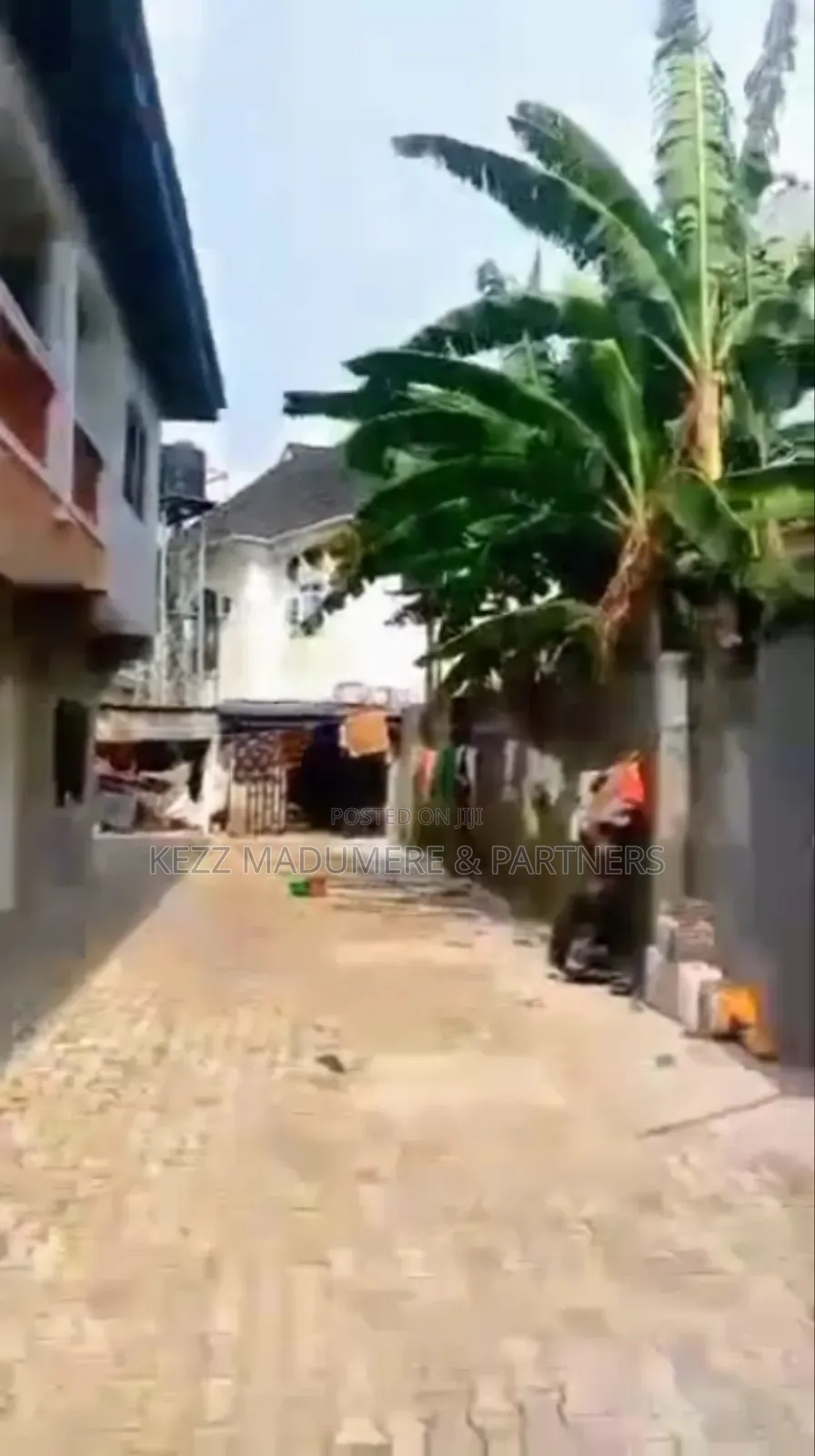 4bdrm Block of Flats in Rumuaghulu , Port for sale