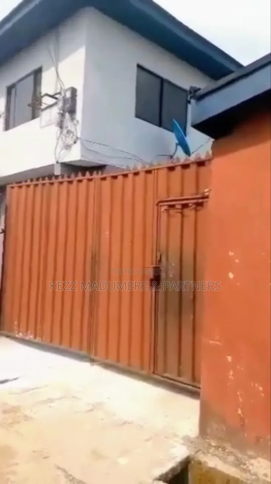 4bdrm Block of Flats in Rumuaghulu , Port for sale