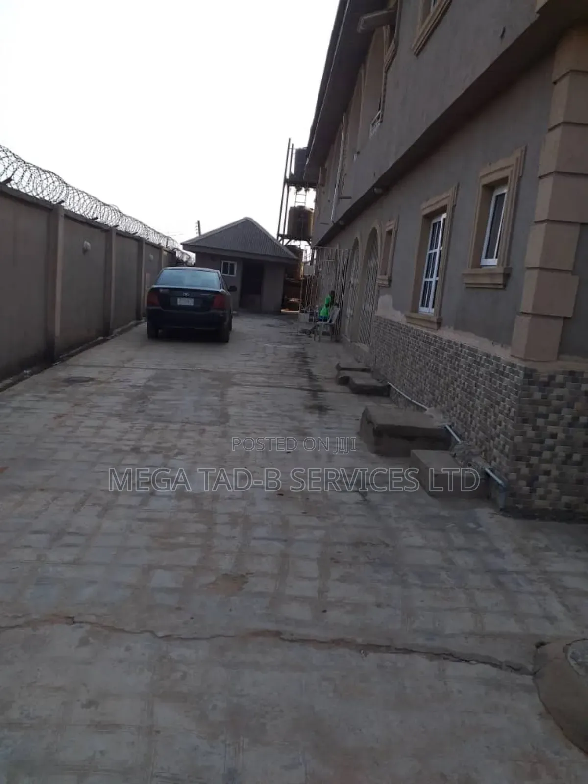 3bdrm Block of Flats in Magada Behind Mfm for sale