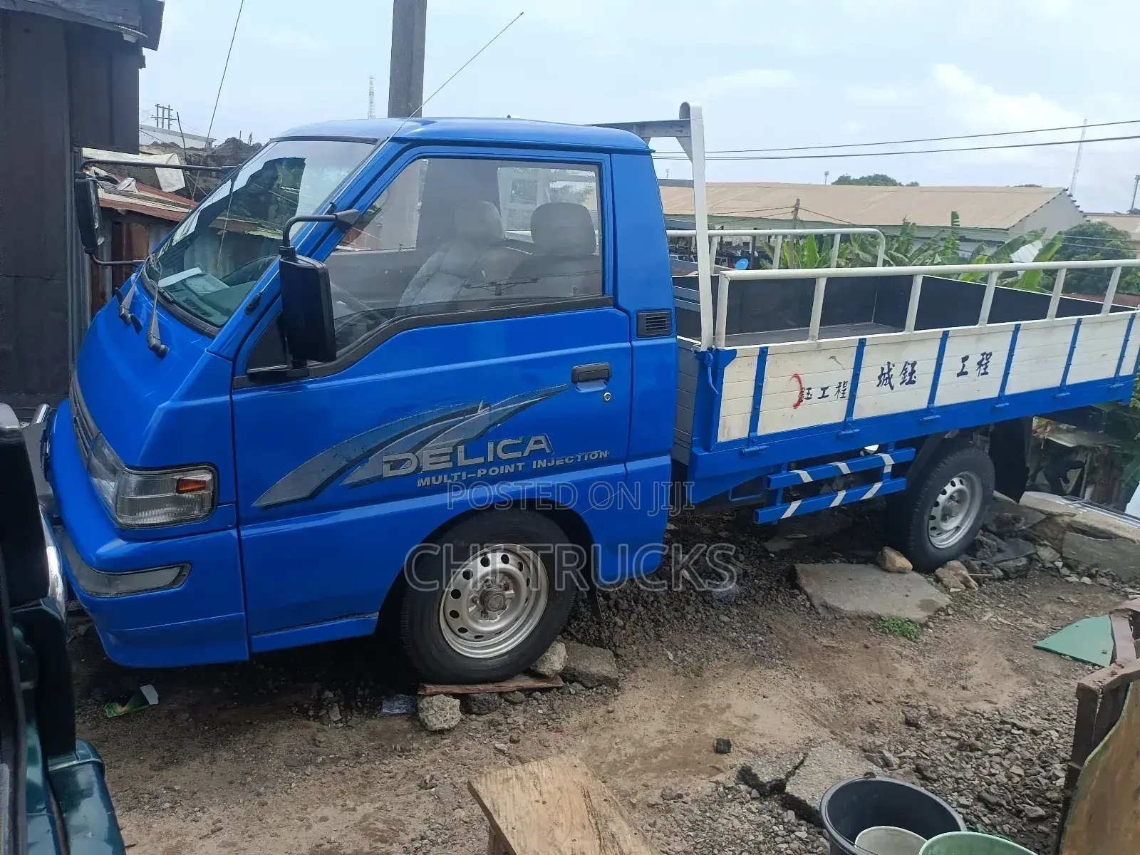 Mitsubishi Delica L300 Pick_up Truck