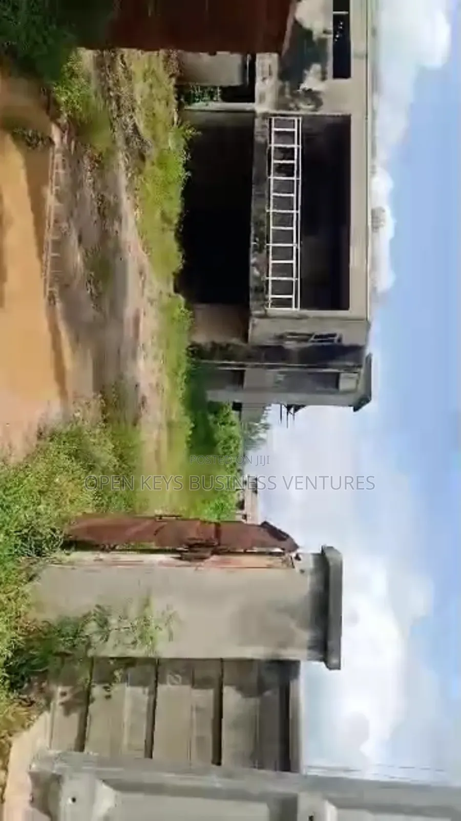 Mega Sale of 14,500sqm With an Old Buikding at New Bodija Ibadan