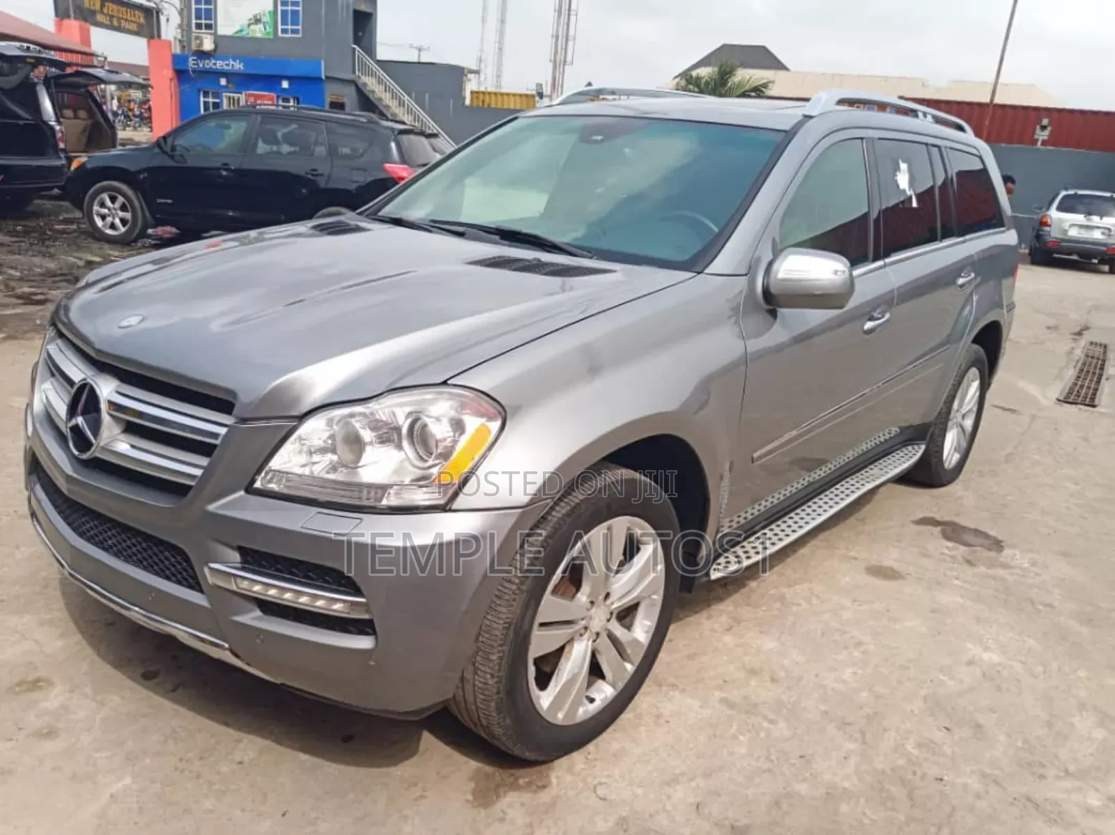 Mercedes-Benz GL-Class GL 450 2010 Gray