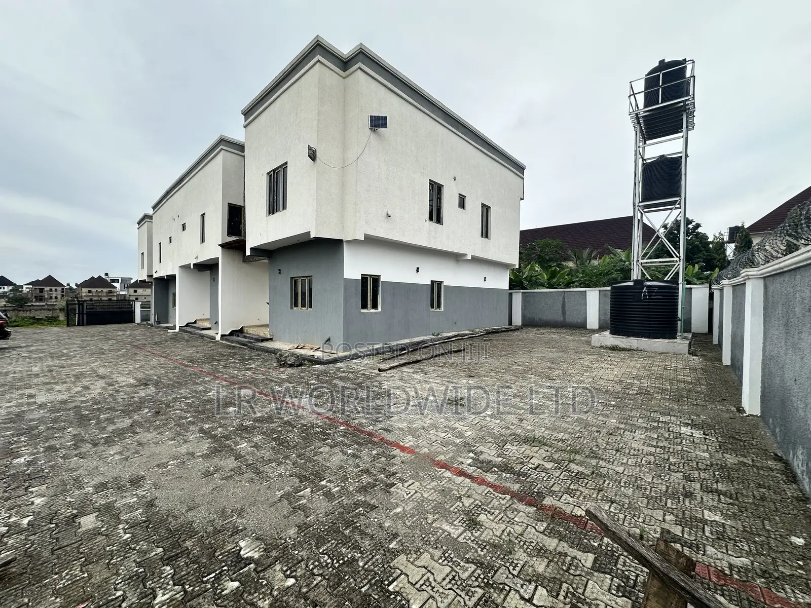 3bdrm Townhouse/Terrace in Lugbe District for Sale