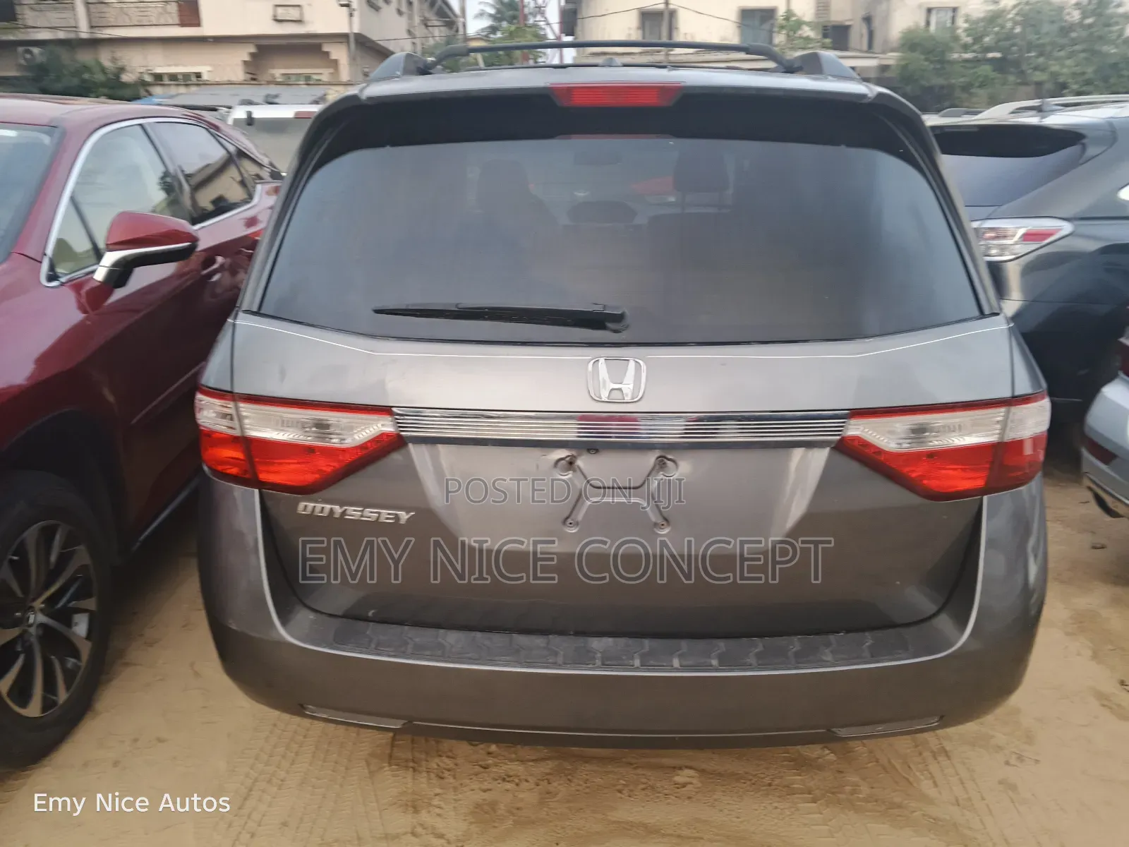 Honda Odyssey Touring 2011 Gray