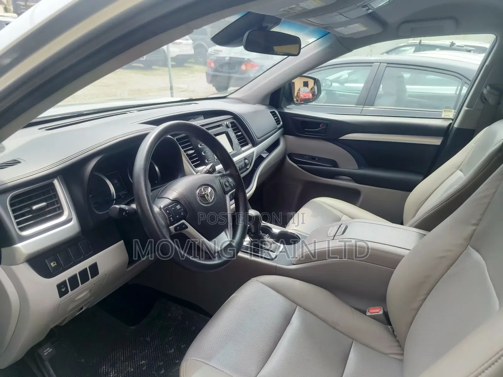 Toyota Highlander LE 4x2 (2.7L 4cyl 6A) 2018 Silver