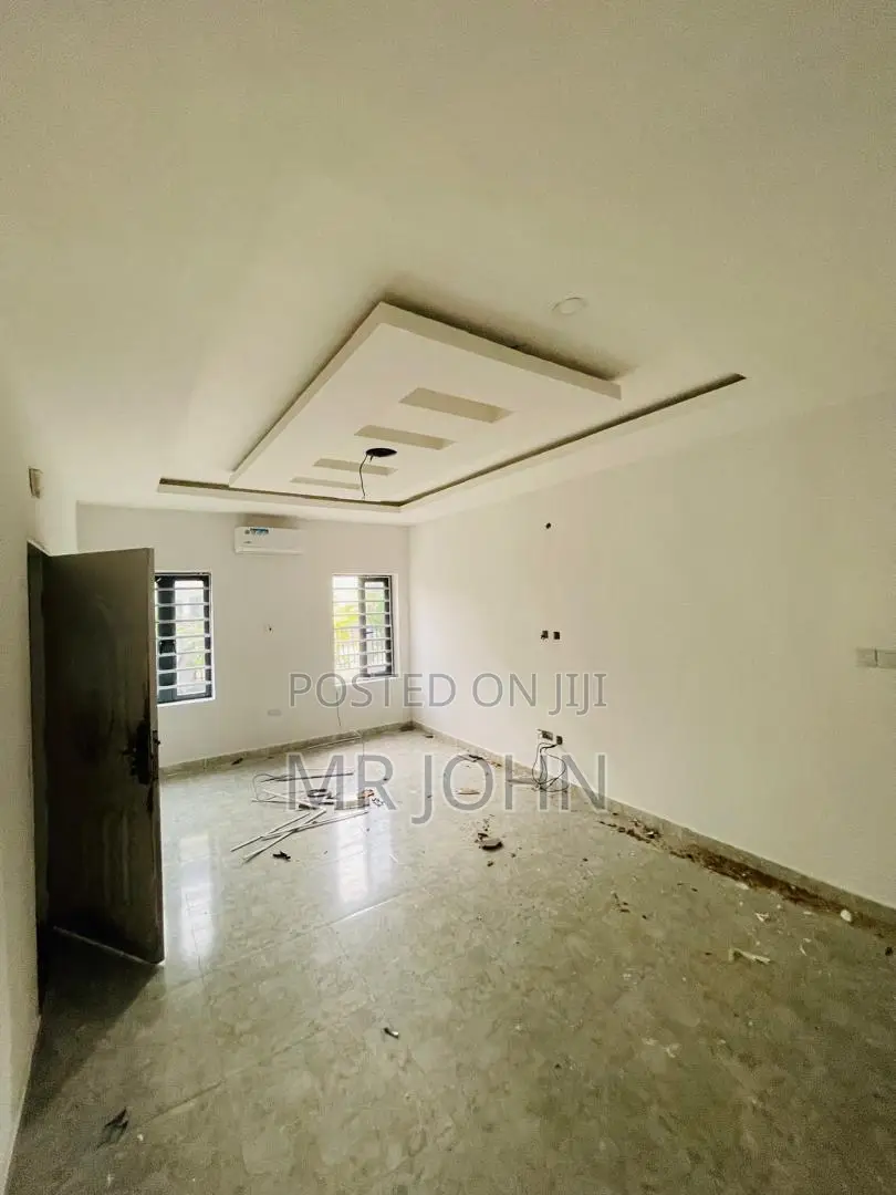 2bdrm Apartment in Ikota Owo, Lekki for rent