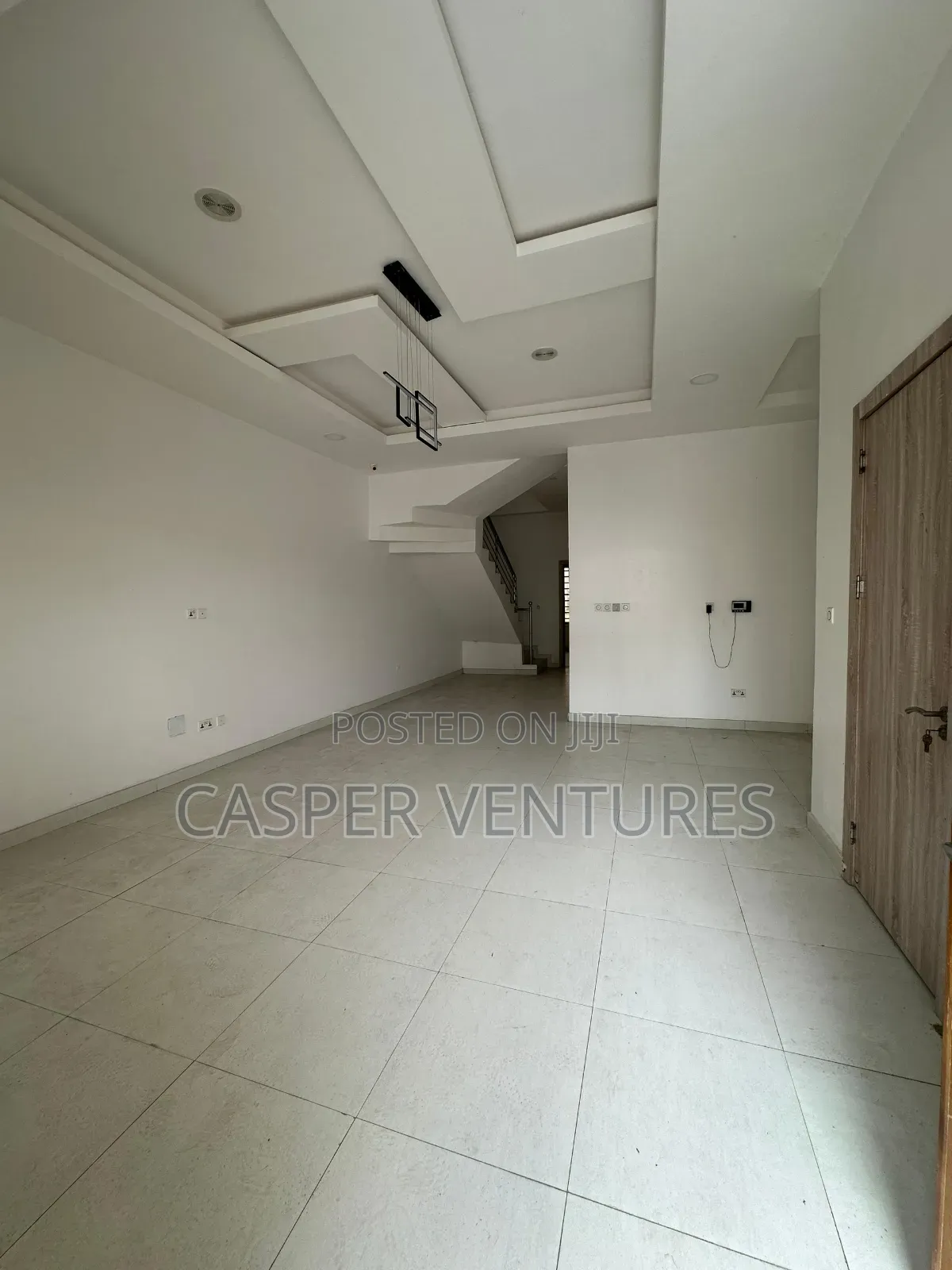 4bdrm Duplex in Vgc for sale