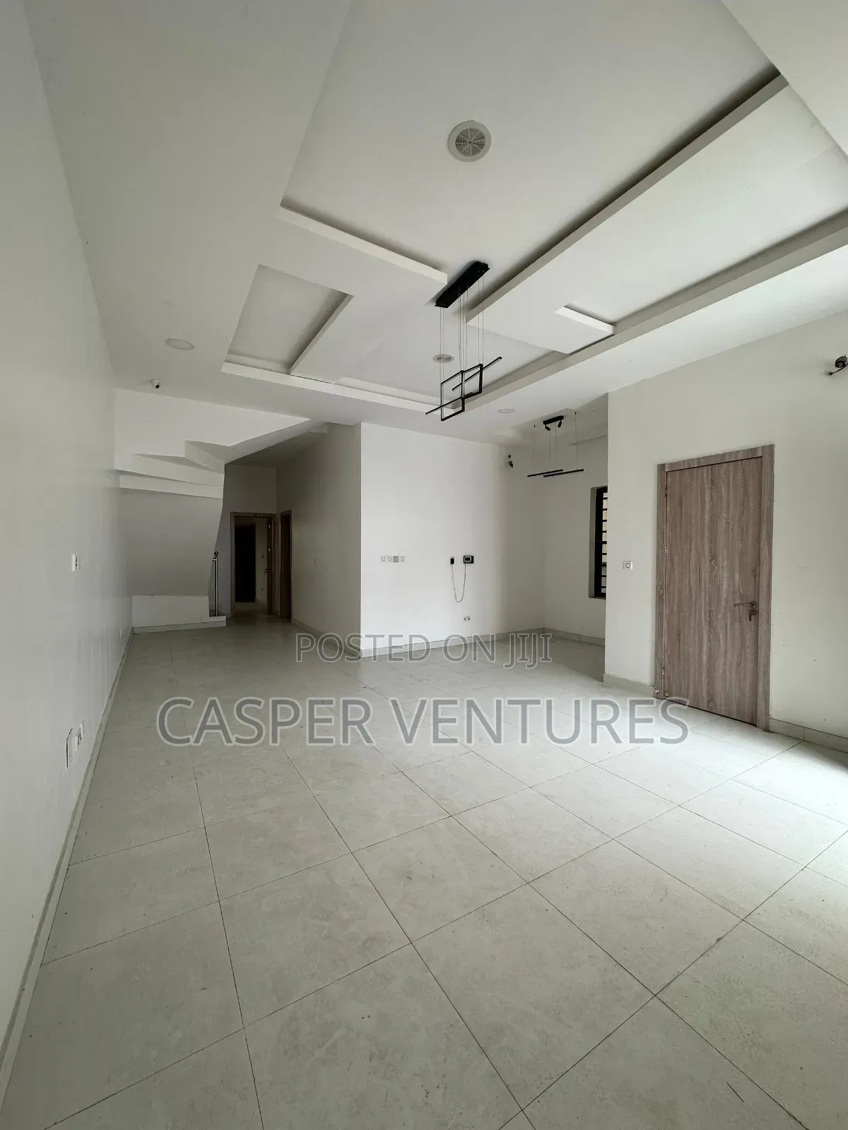 4bdrm Duplex in Vgc for sale