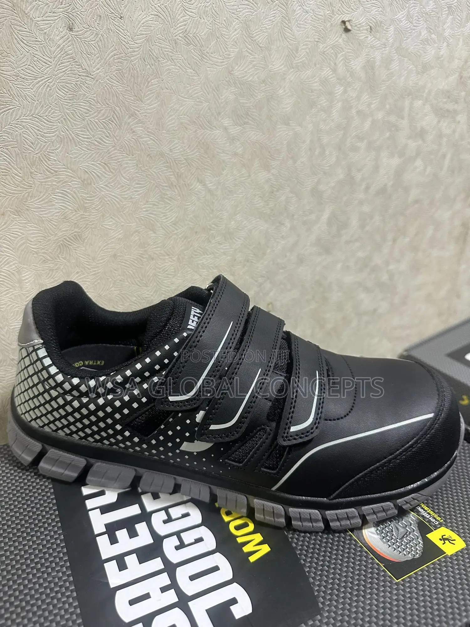 Pacco Safety Jogger Executive Safety Boots
