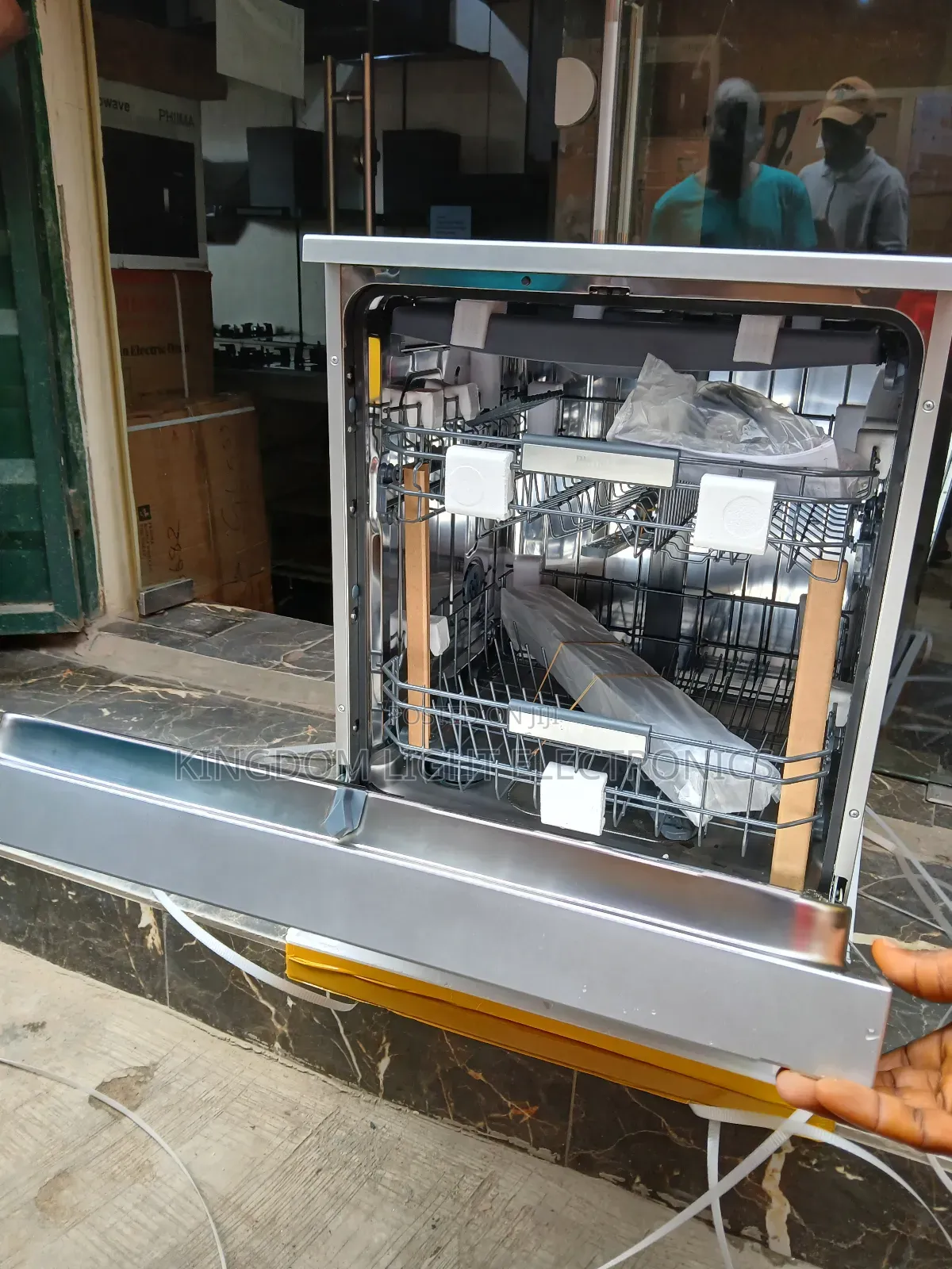 Phima Luxury Dish Washer With Automatic Door Drying 100% Copper Motor.