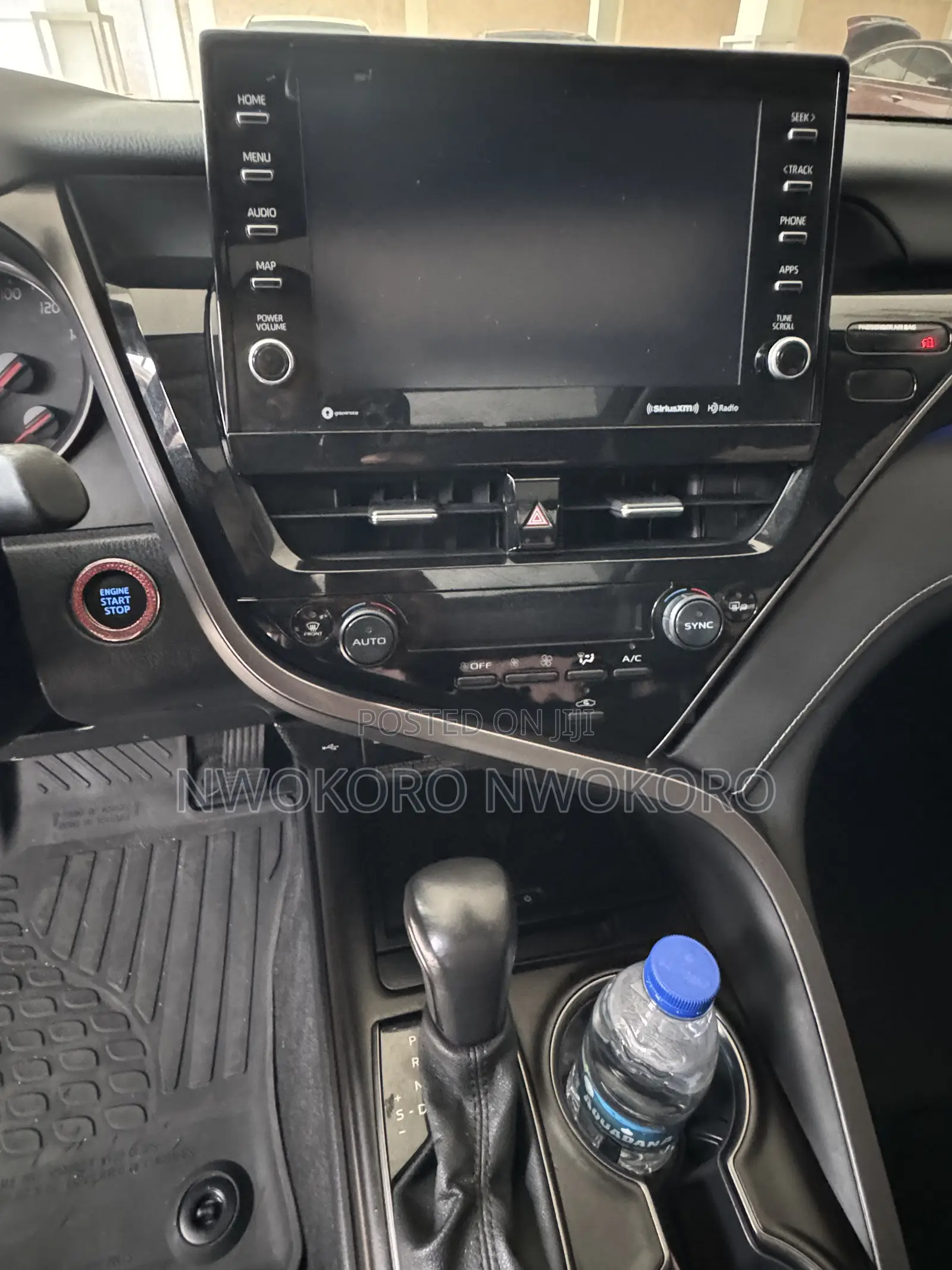 Toyota Camry XSE 2021 Red