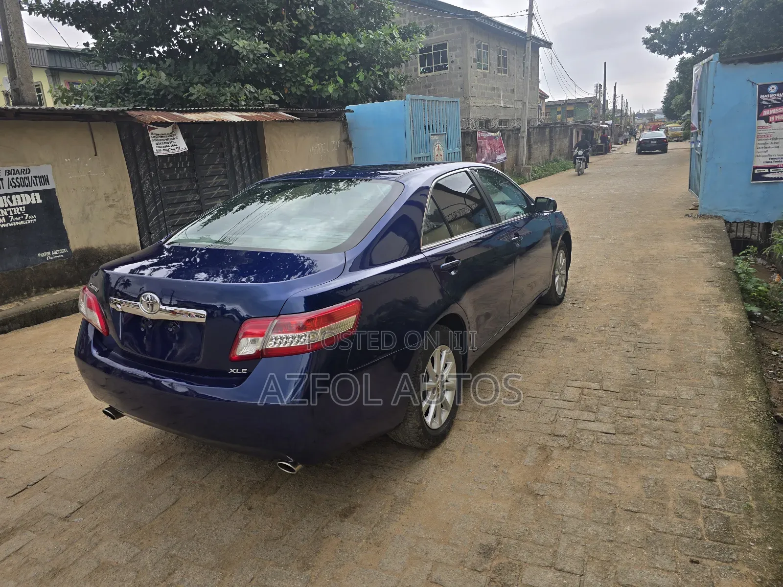 Toyota Camry XLE V6 4dr Sedan (3.5L 6cyl 6AM) 2010 Blue